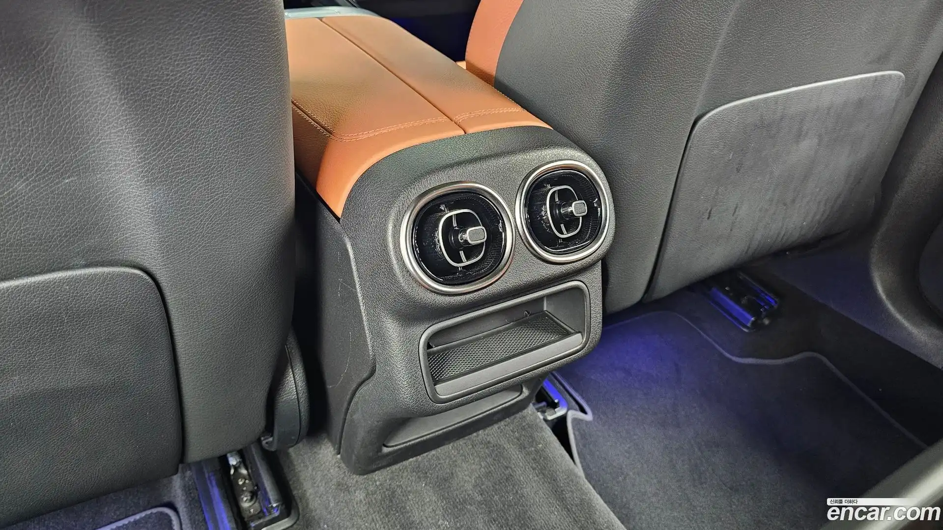 GLC-Class Mercedes-Benz 2024.0-OPTION-044
