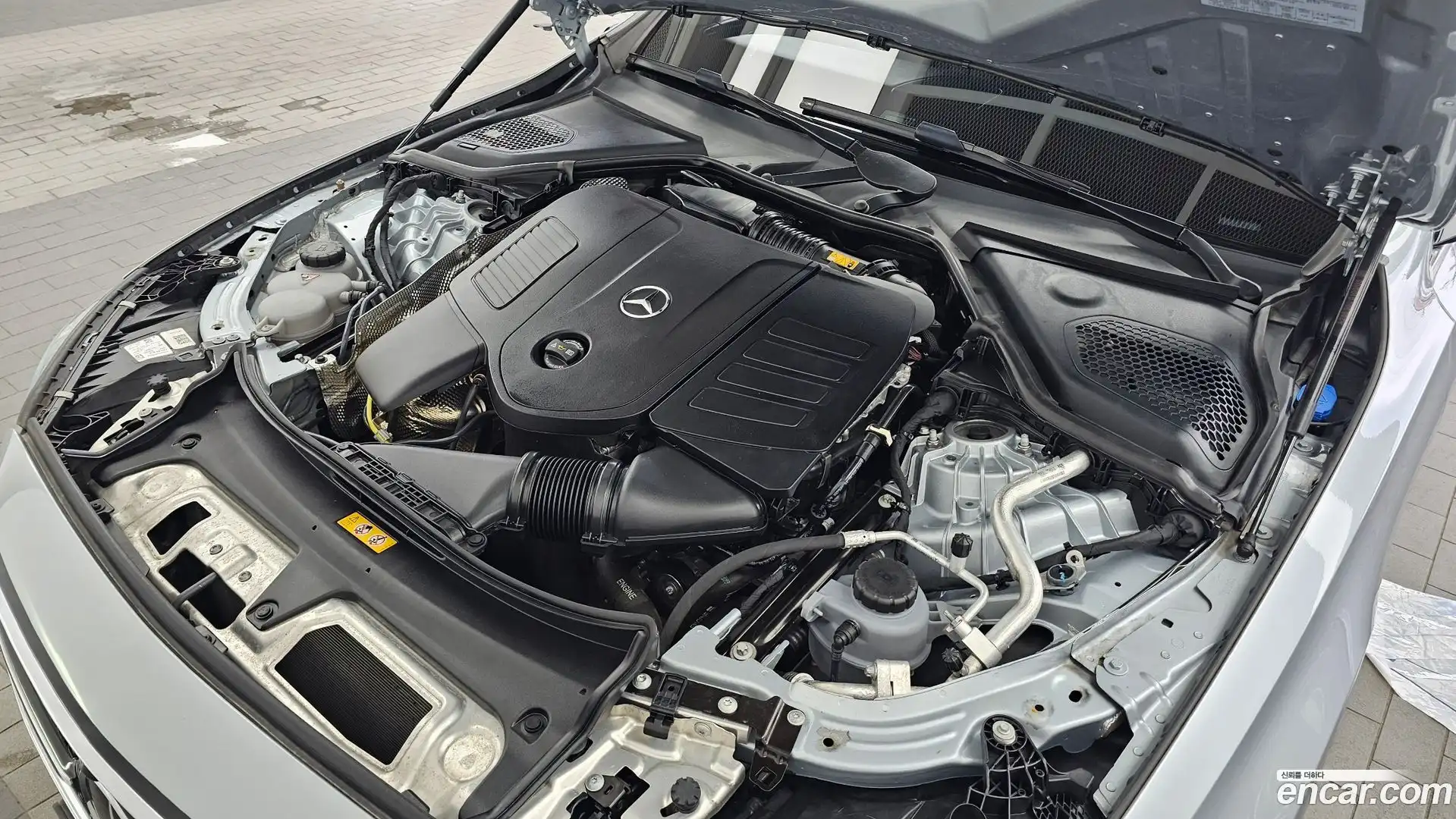 E-Class Mercedes-Benz 2024.9-OUTER-006