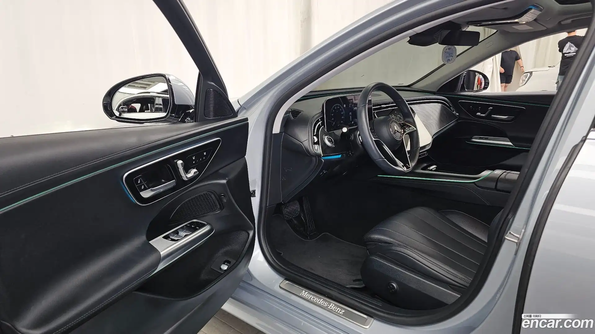 E-Class Mercedes-Benz 2024.9-INNER-010