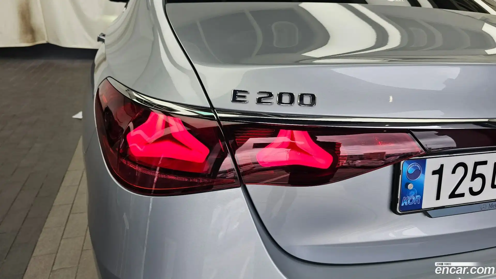 E-Class Mercedes-Benz 2024.9-OUTER-033