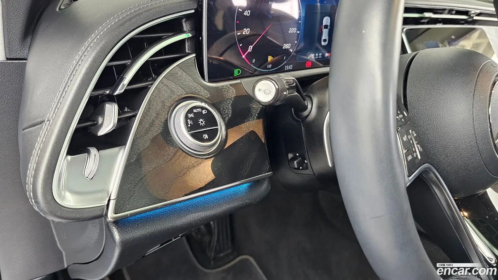 E-Class Mercedes-Benz 2024.9-OPTION-041