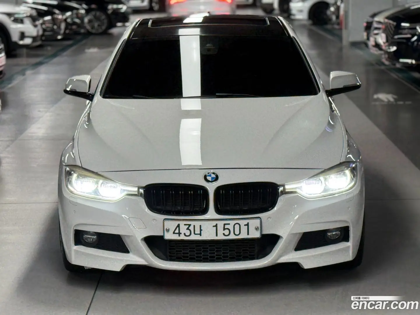 Main__Slider__Photo:3-Series BMW 2017.5-0