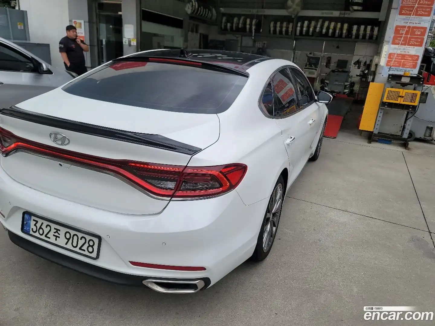Grandeur Hyundai 2017.9-OUTER-005