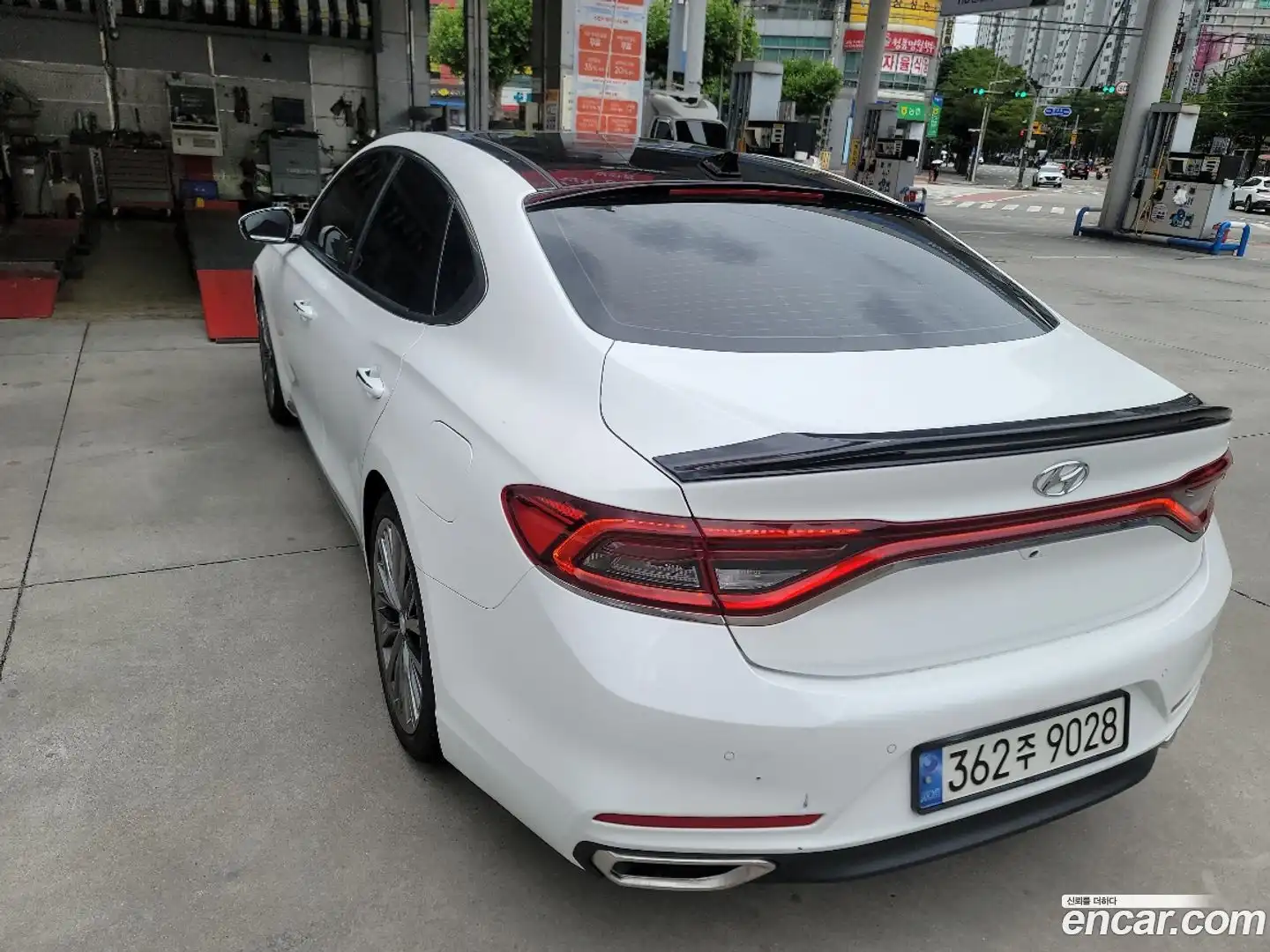 Grandeur Hyundai 2017.9-OUTER-006