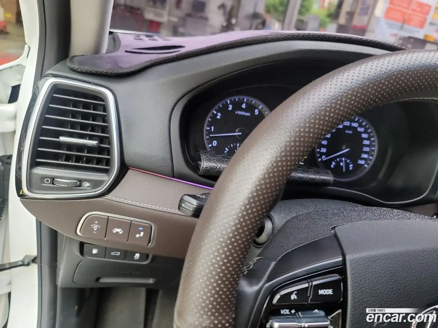 Grandeur Hyundai 2017.9-OPTION-017