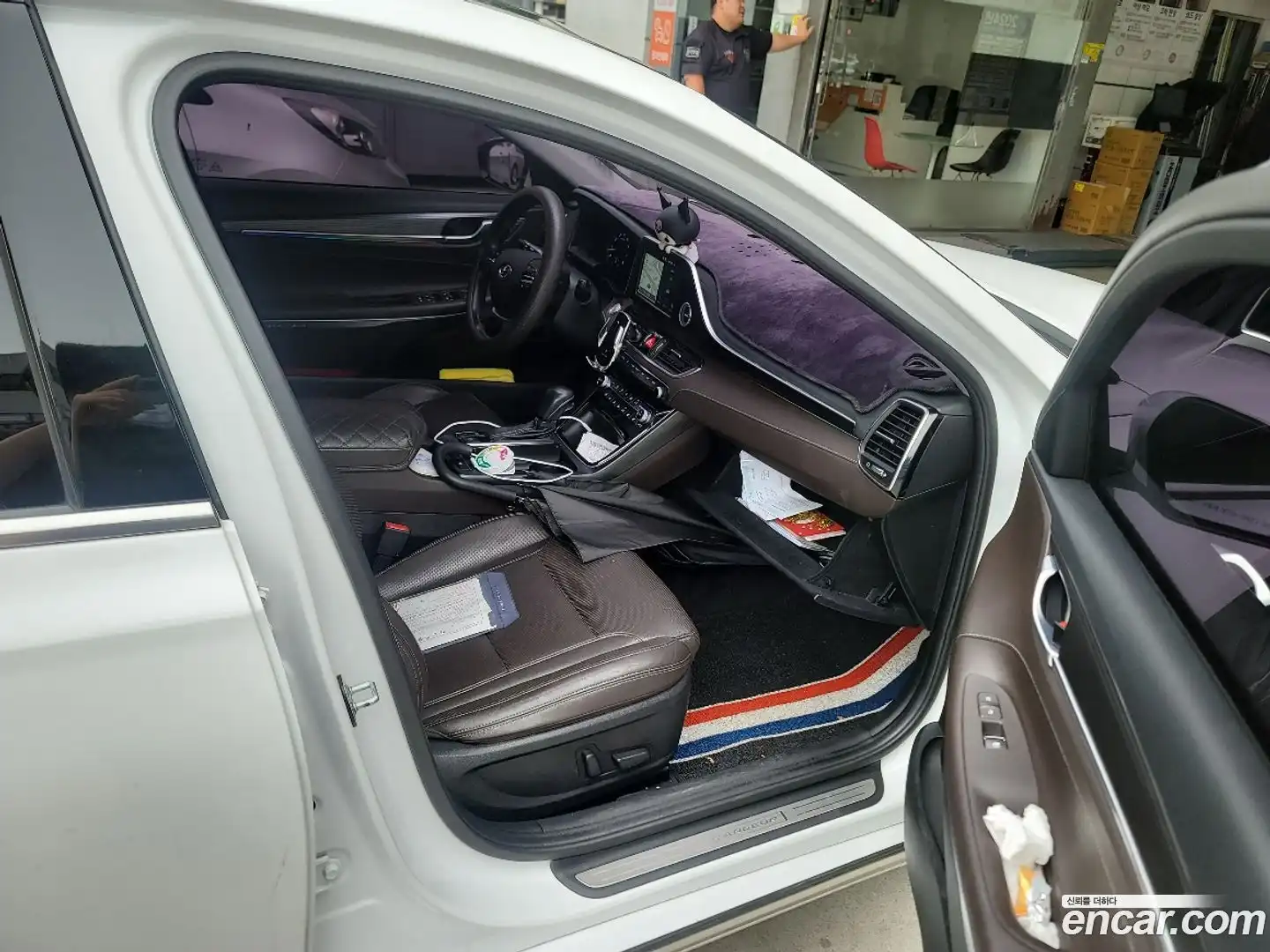 Grandeur Hyundai 2017.9-OPTION-022