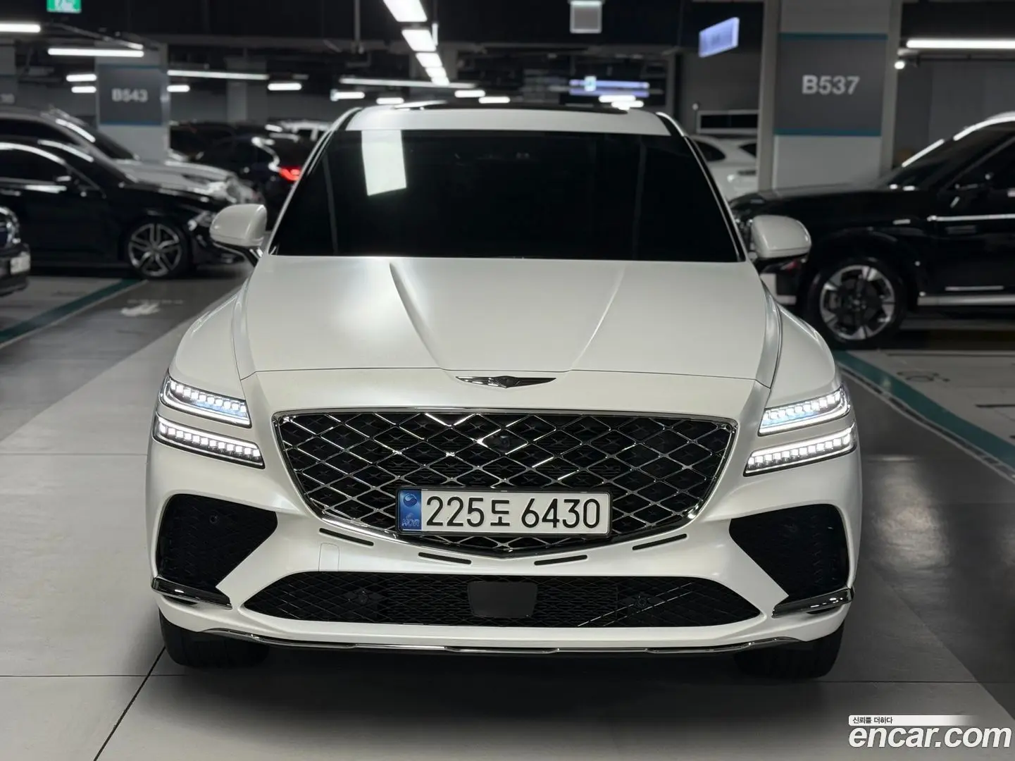 Main__Slider__Photo:GV80 Genesis 2024.3-0
