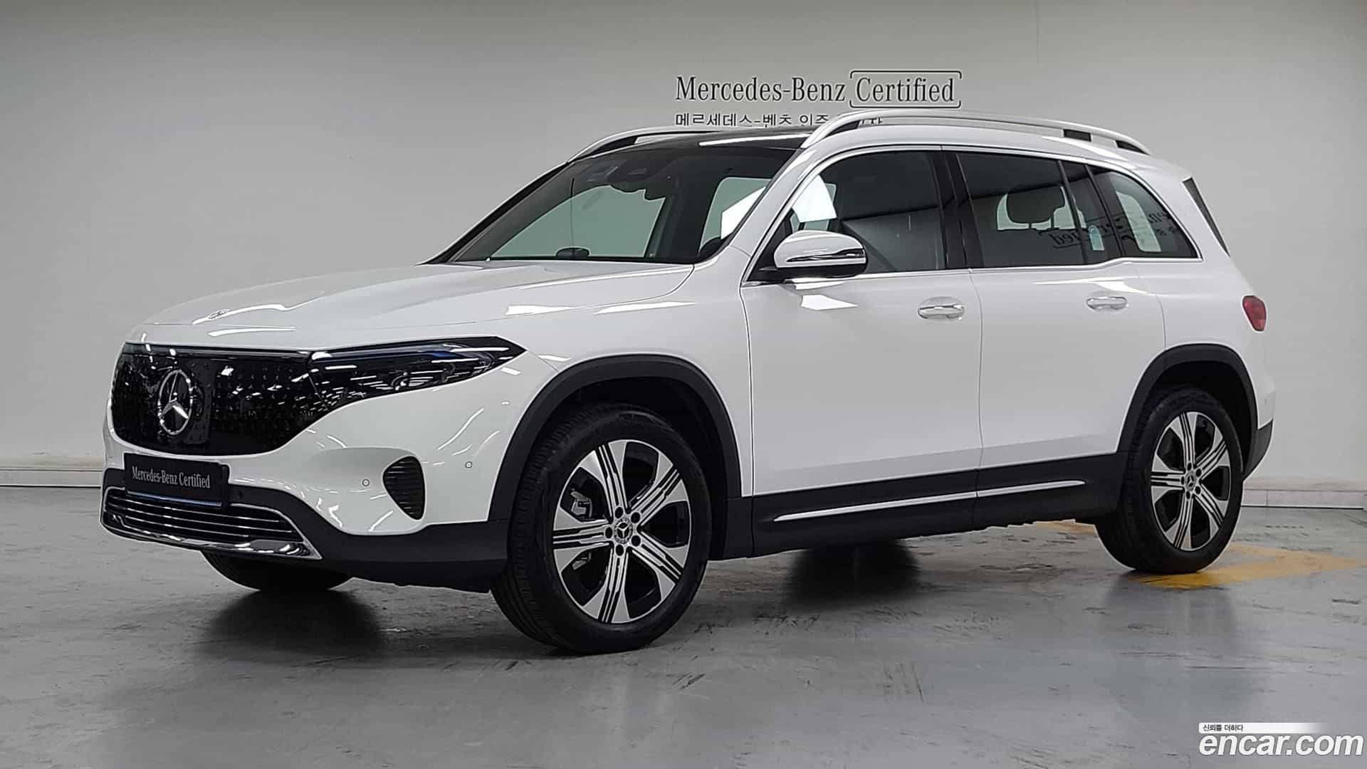 EQB Mercedes-Benz 2025.8-OUTER-001