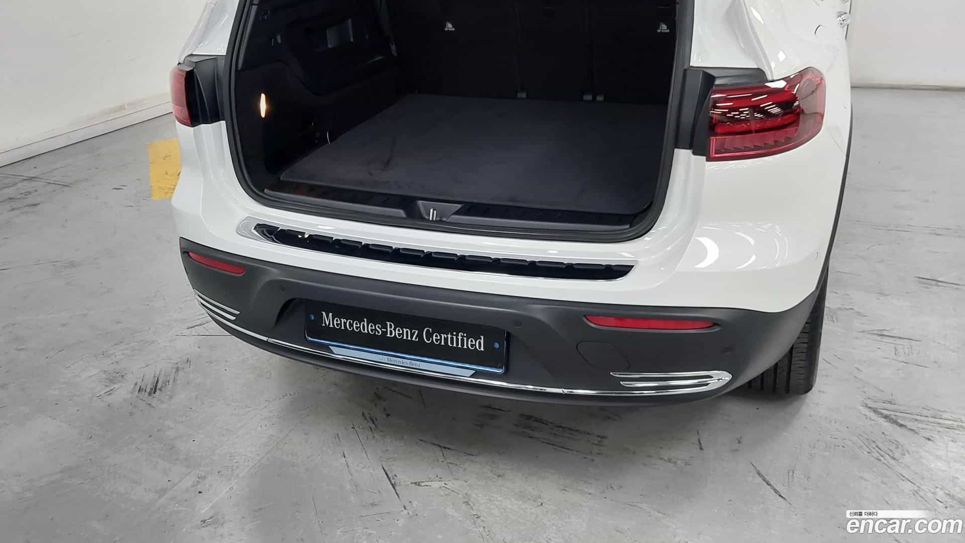EQB Mercedes-Benz 2025.8-OPTION-015