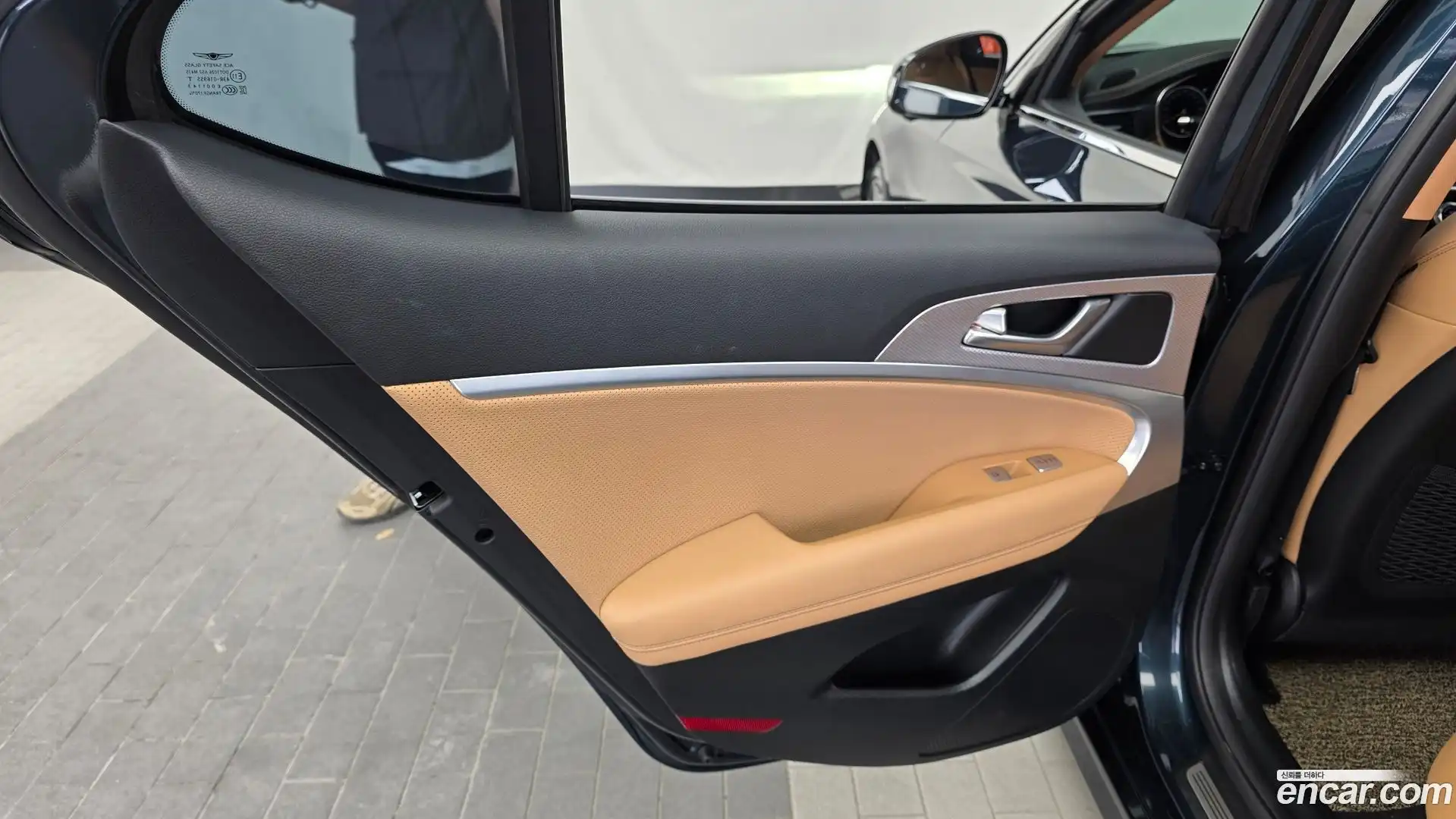 G70 Genesis 2022.7-INNER-035