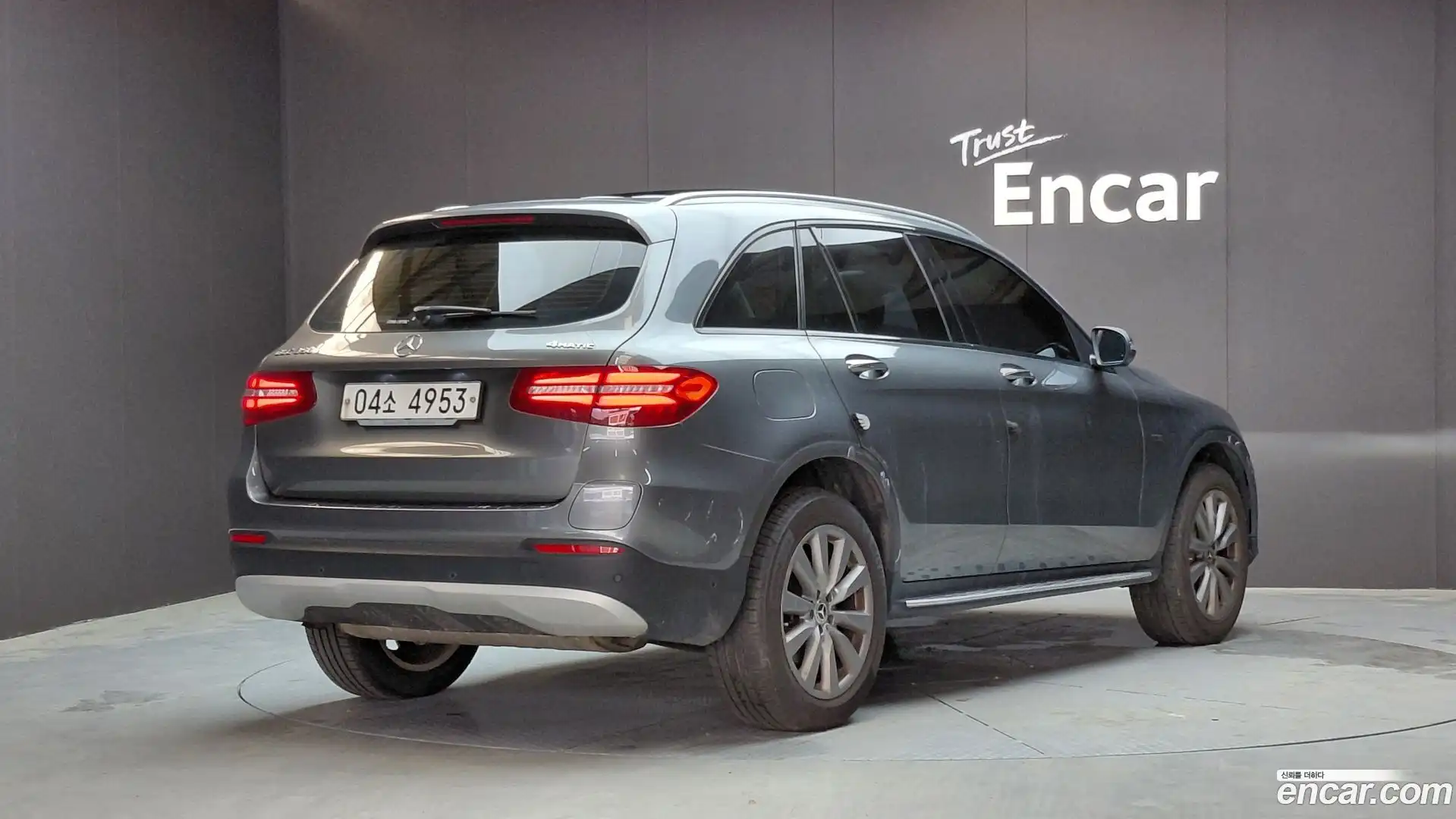 GLC-Class Mercedes-Benz 2018.10-OUTER-002