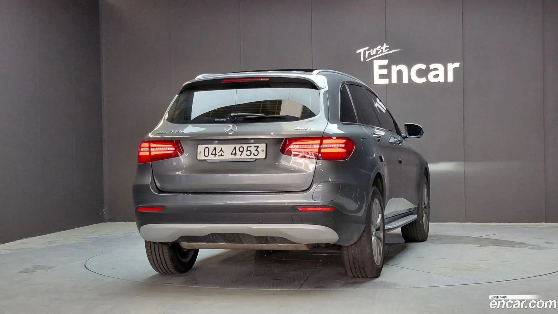 GLC-Class Mercedes-Benz 2018.10-OUTER-004