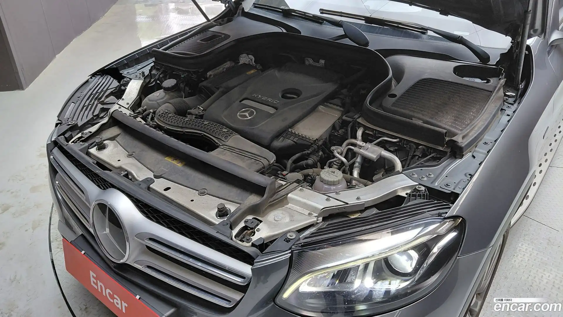 GLC-Class Mercedes-Benz 2018.10-OUTER-006