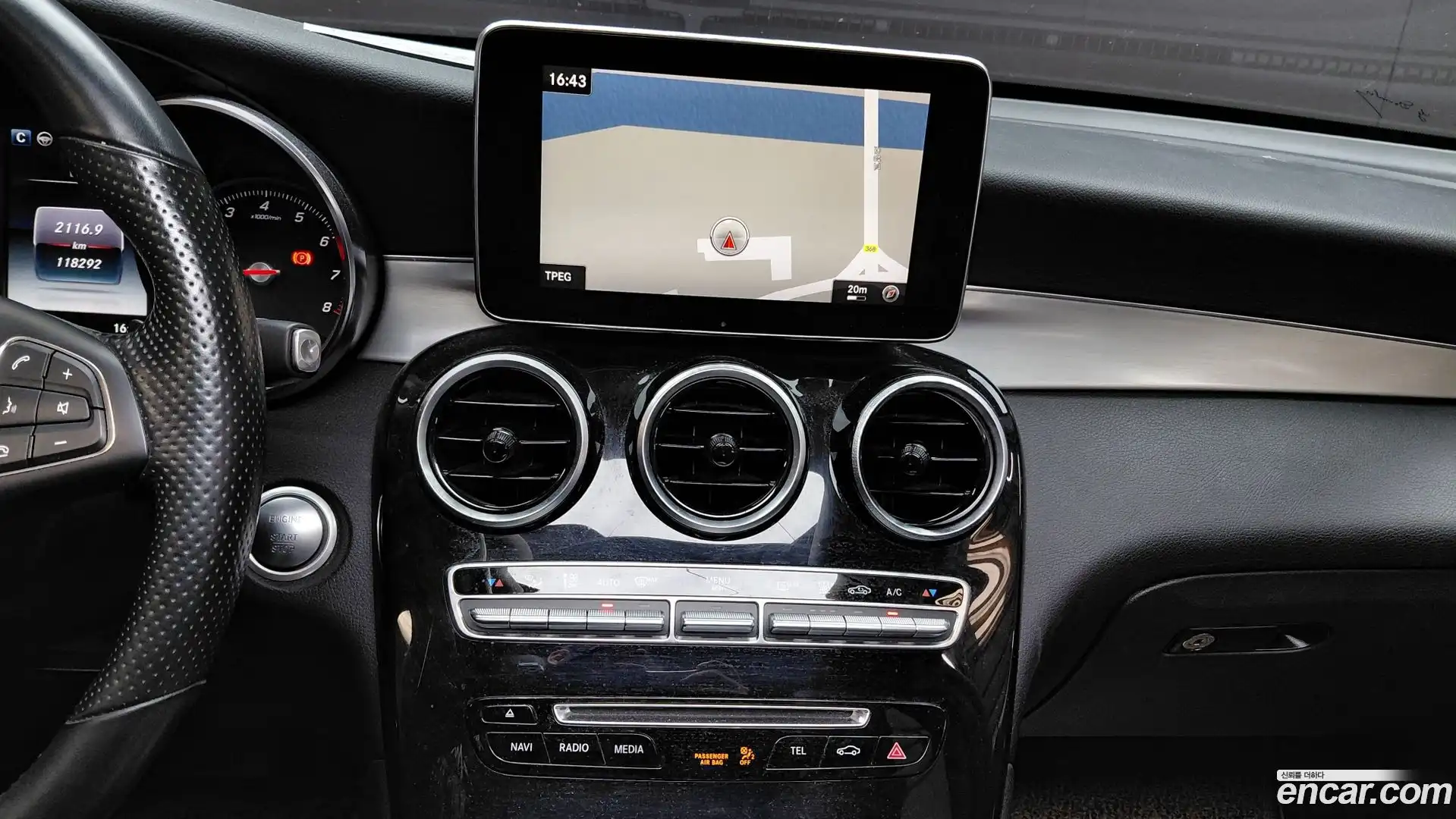 GLC-Class Mercedes-Benz 2018.10-OPTION-017