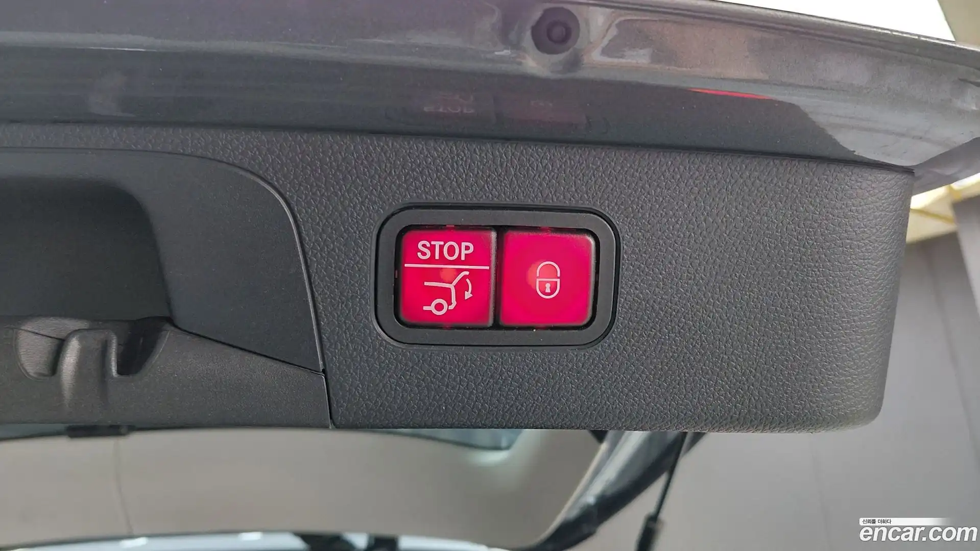 GLC-Class Mercedes-Benz 2018.10-OPTION-021