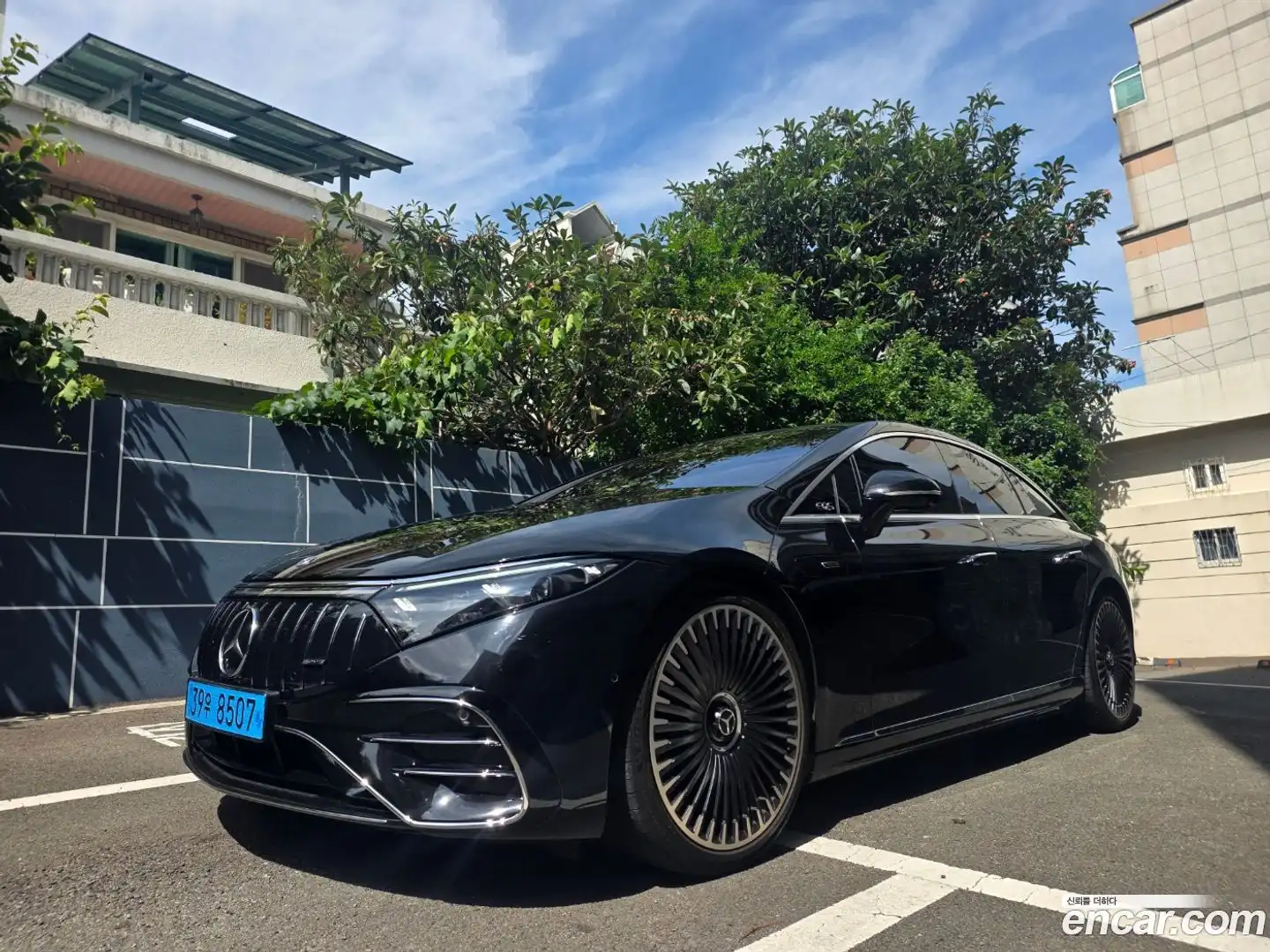 EQS Mercedes-Benz 2022.10-OUTER-001