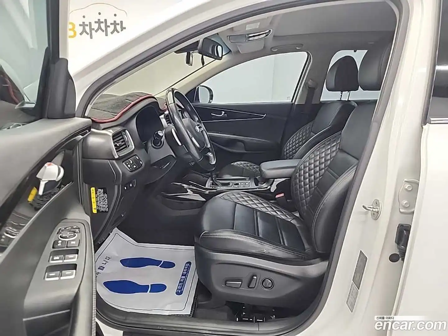 Sorento Kia 2019.3-OPTION-015