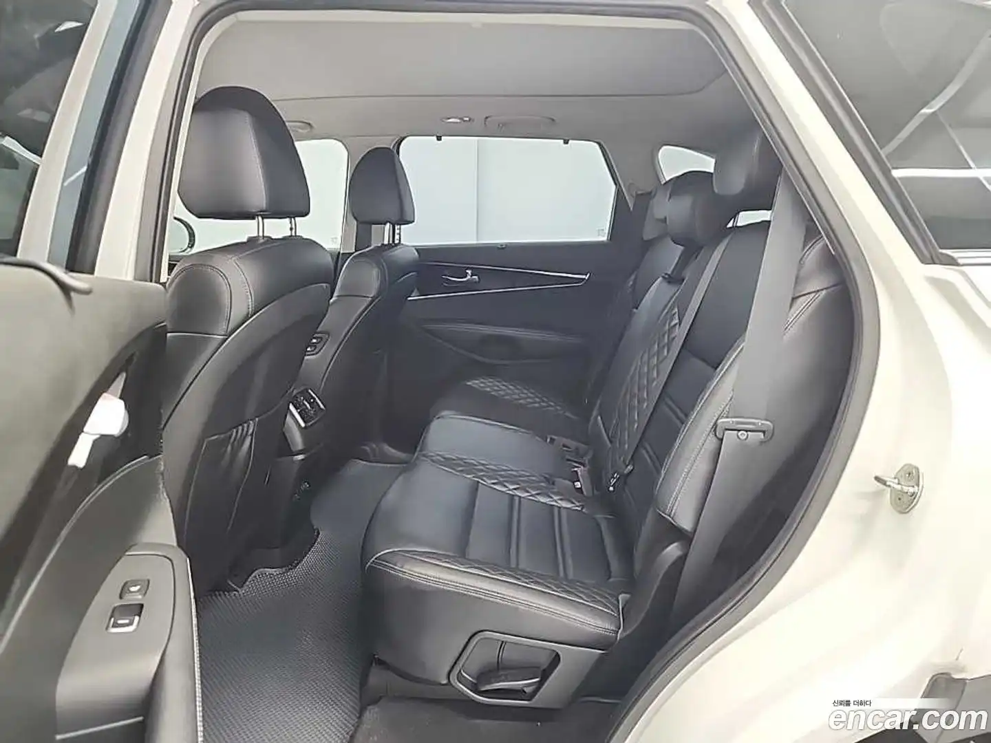Sorento Kia 2019.3-OPTION-016