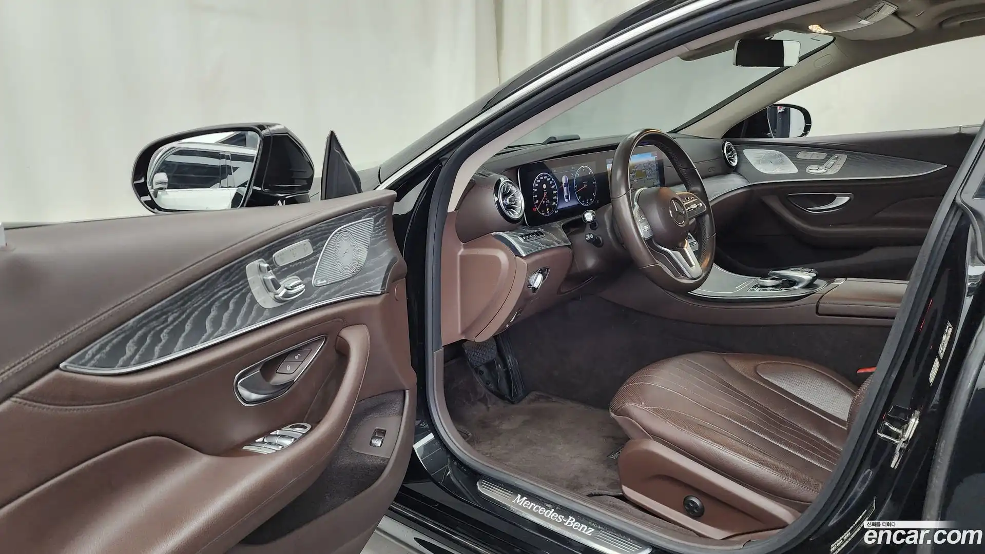 CLS-Class Mercedes-Benz 2019.6-INNER-010