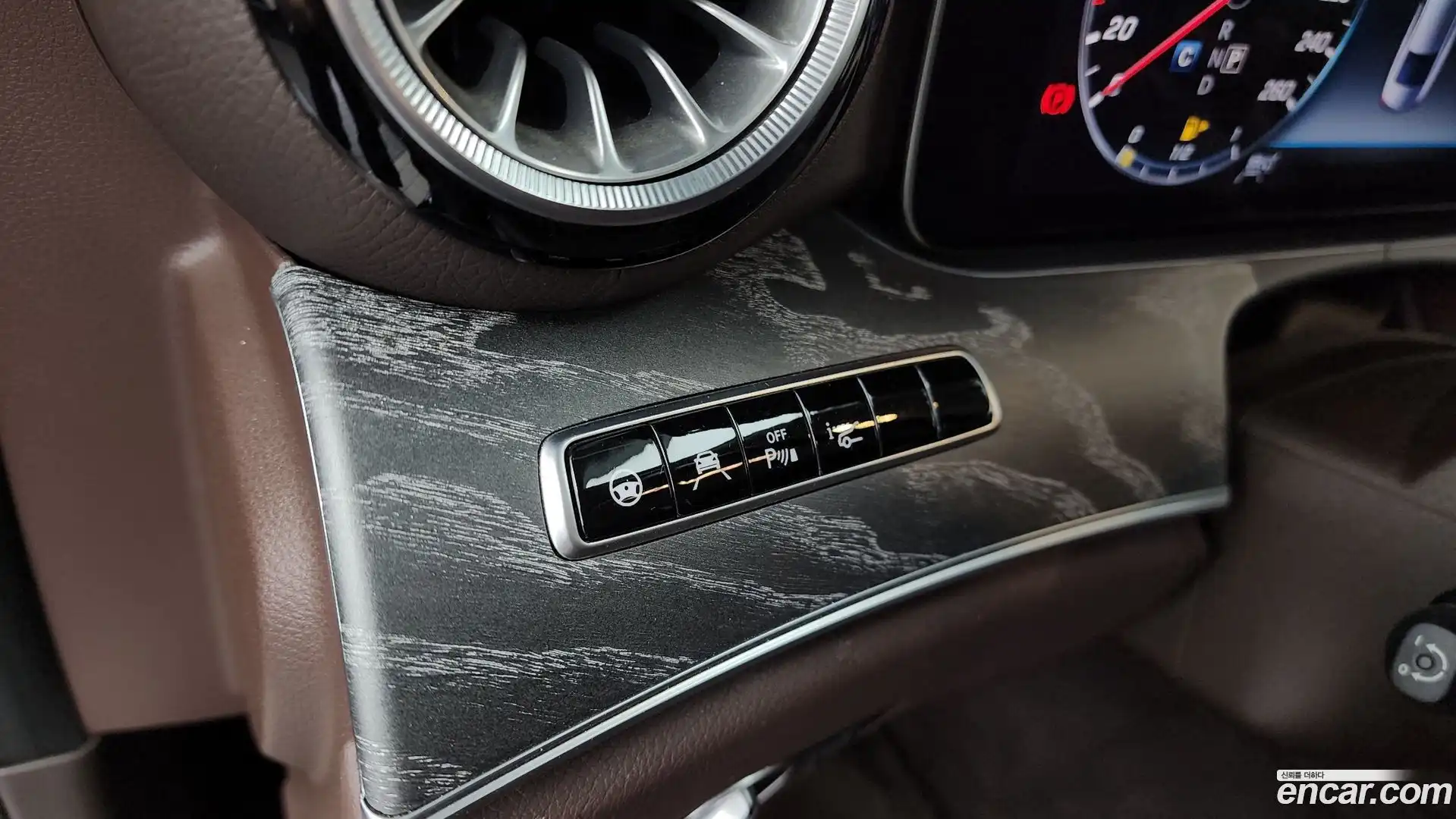 CLS-Class Mercedes-Benz 2019.6-OPTION-020