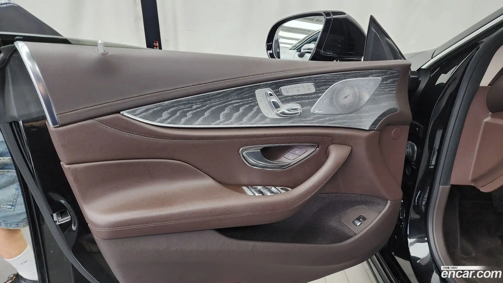 CLS-Class Mercedes-Benz 2019.6-INNER-034