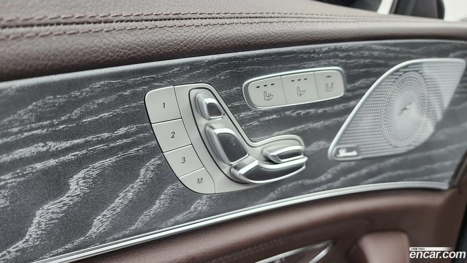 CLS-Class Mercedes-Benz 2019.6-OPTION-043