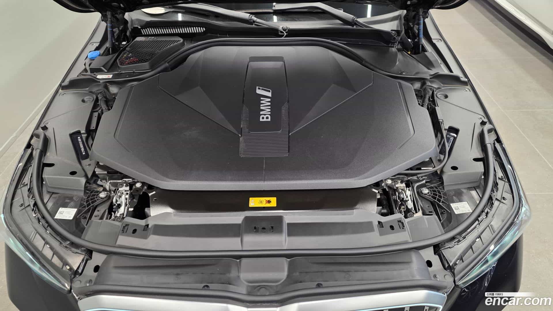 i5 BMW 2024.0-OUTER-006