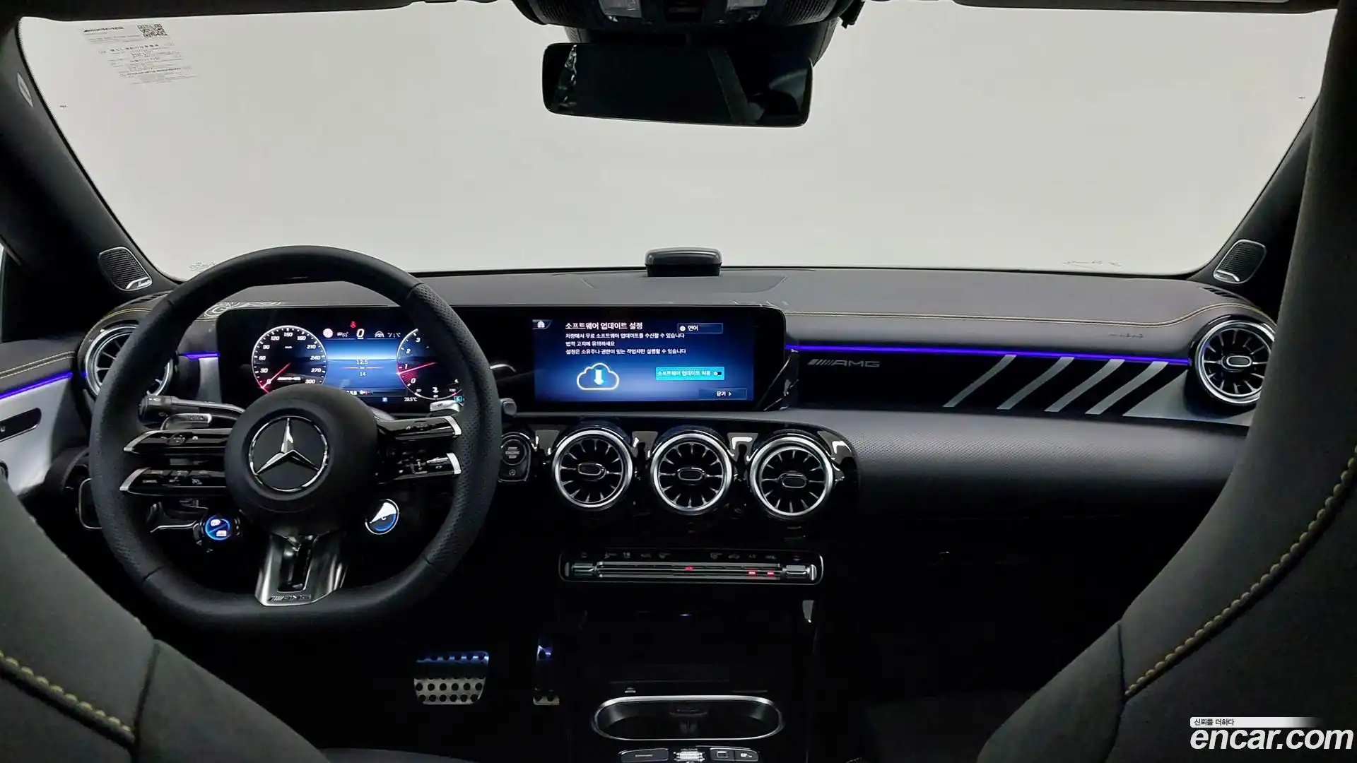 CLA-Class Mercedes-Benz 2025.10-INNER-007