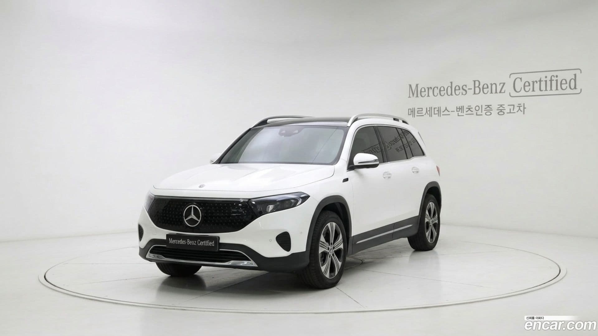 Main__Slider__Photo:EQB Mercedes-Benz 2025.7-0