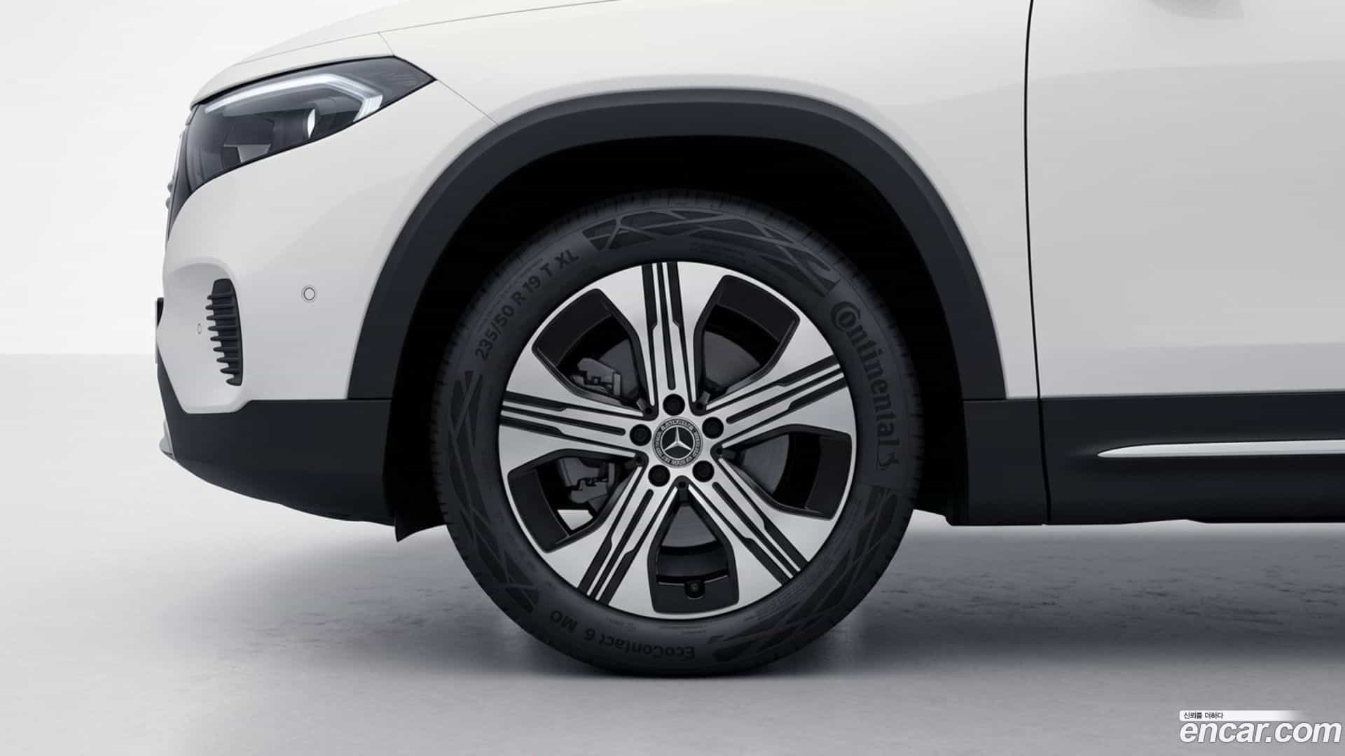 EQB Mercedes-Benz 2025.7-OUTER-005