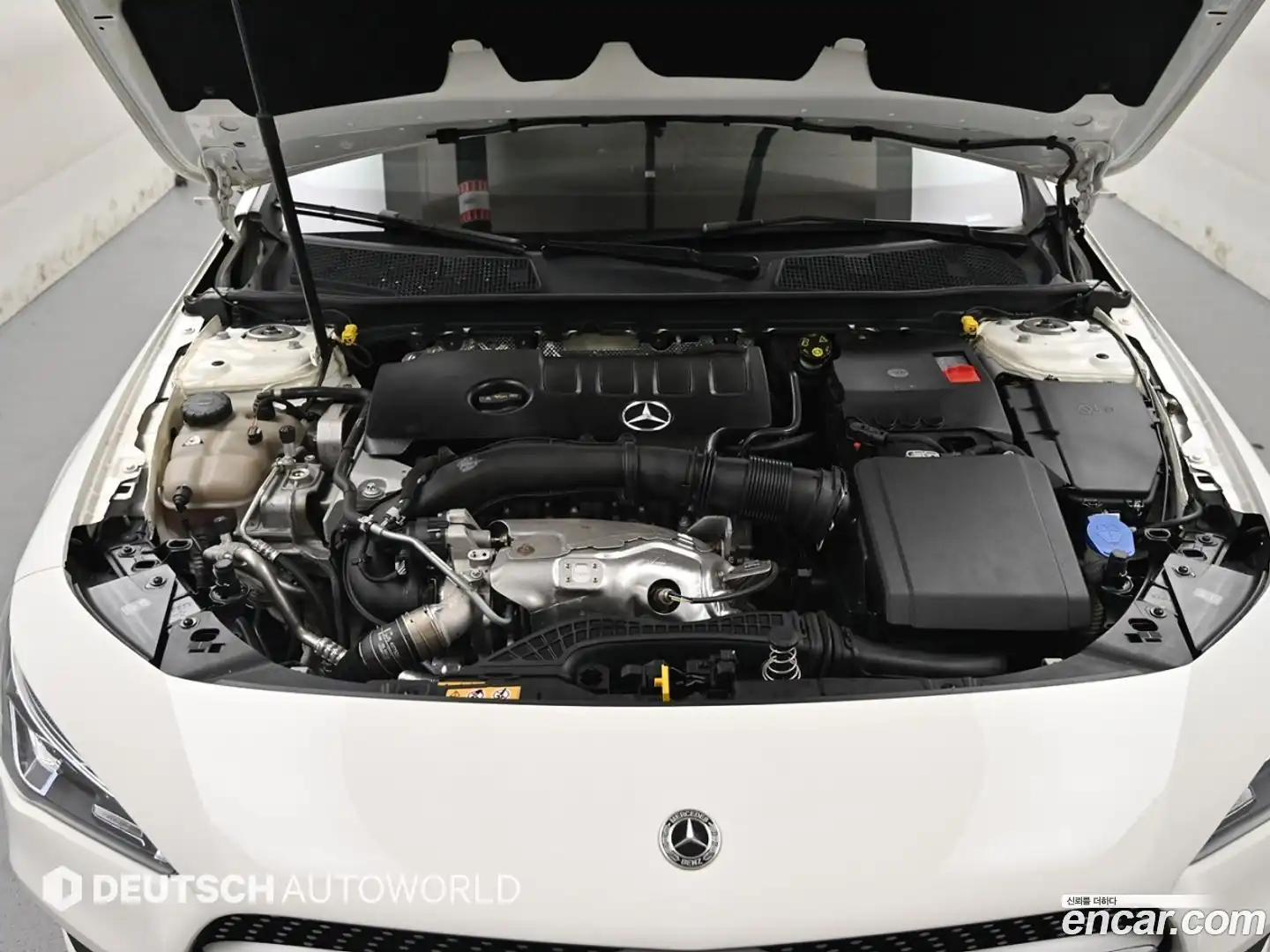 CLA-Class Mercedes-Benz 2021.6-OUTER-006