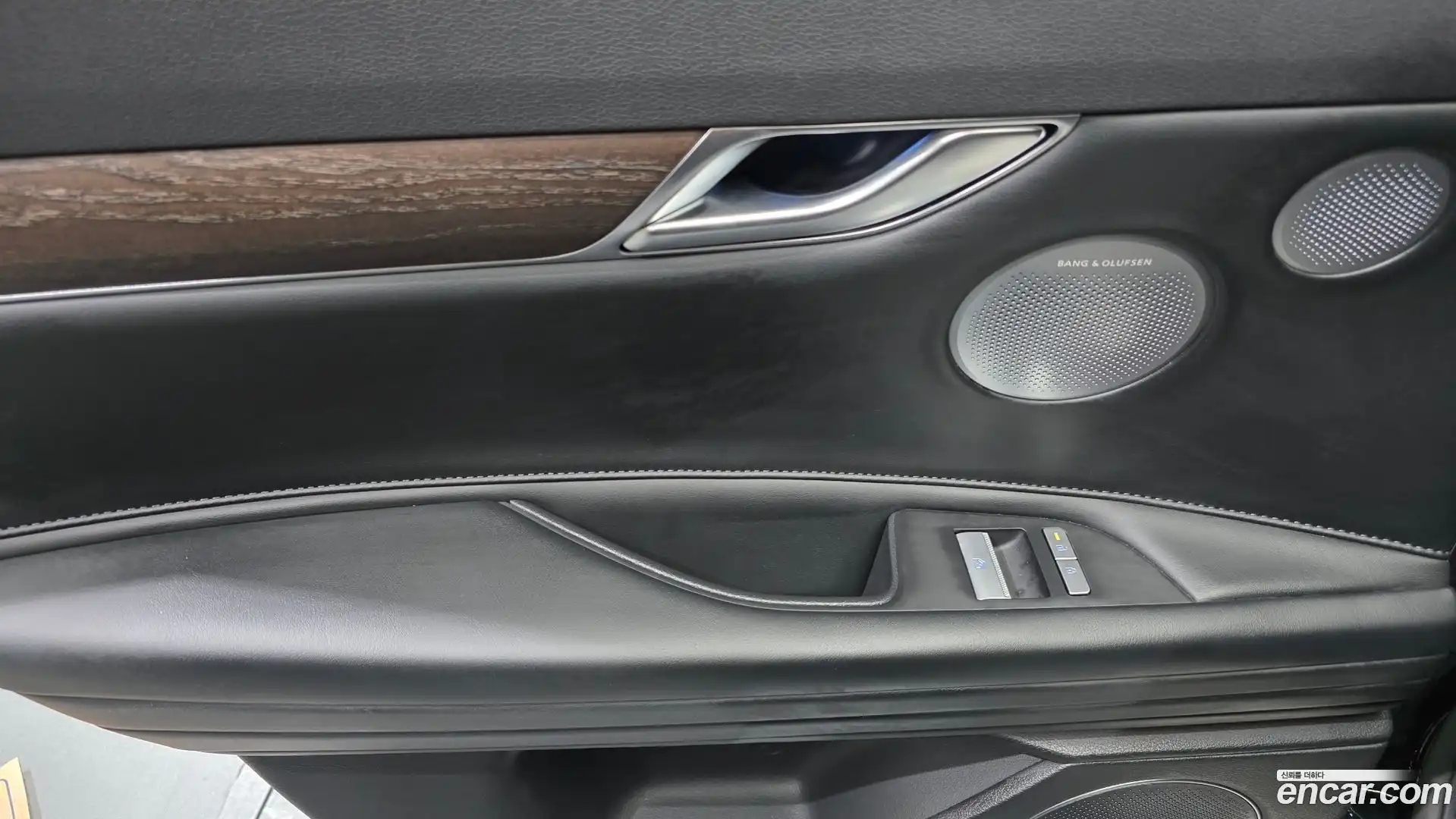 G80 Genesis 2024.2-INNER-035
