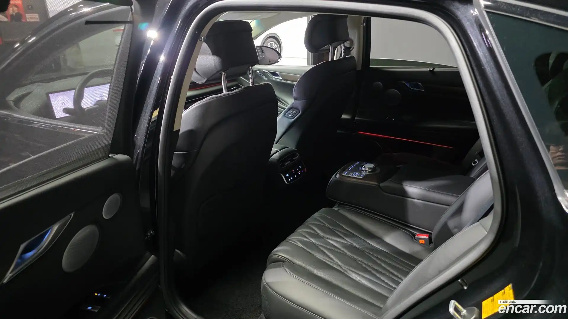 G80 Genesis 2024.2-INNER-036