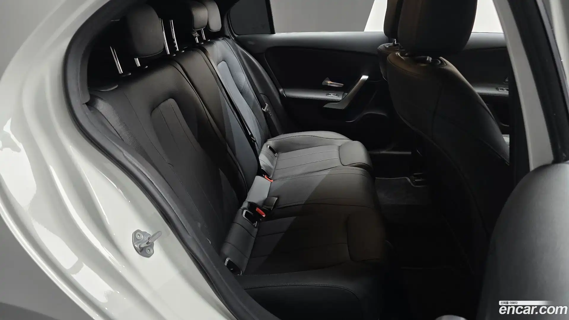 A-Class Mercedes-Benz 2021.6-OPTION-015