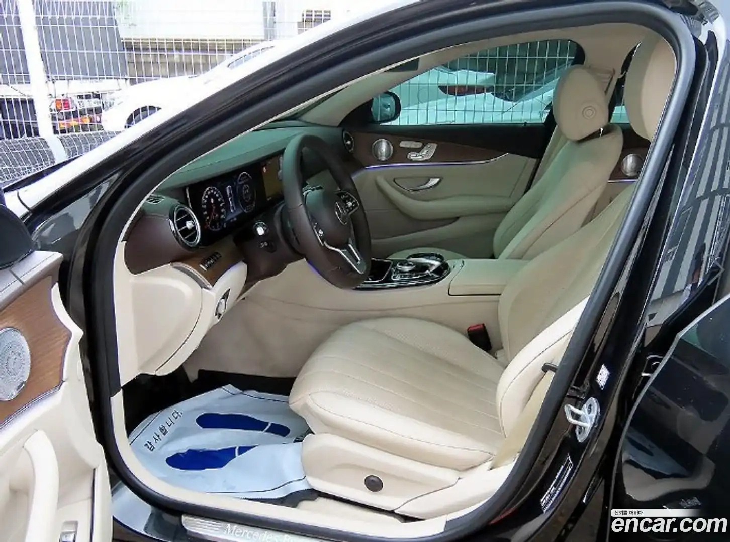 E-Class Mercedes-Benz 2020.2-OUTER-005