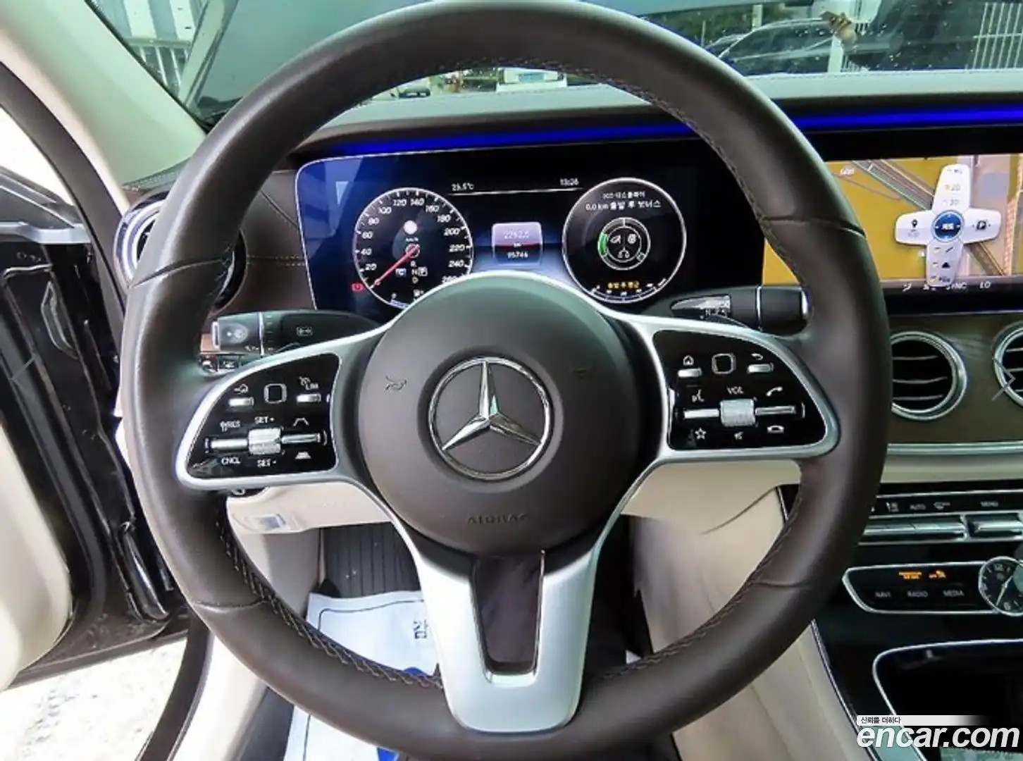 E-Class Mercedes-Benz 2020.2-INNER-008