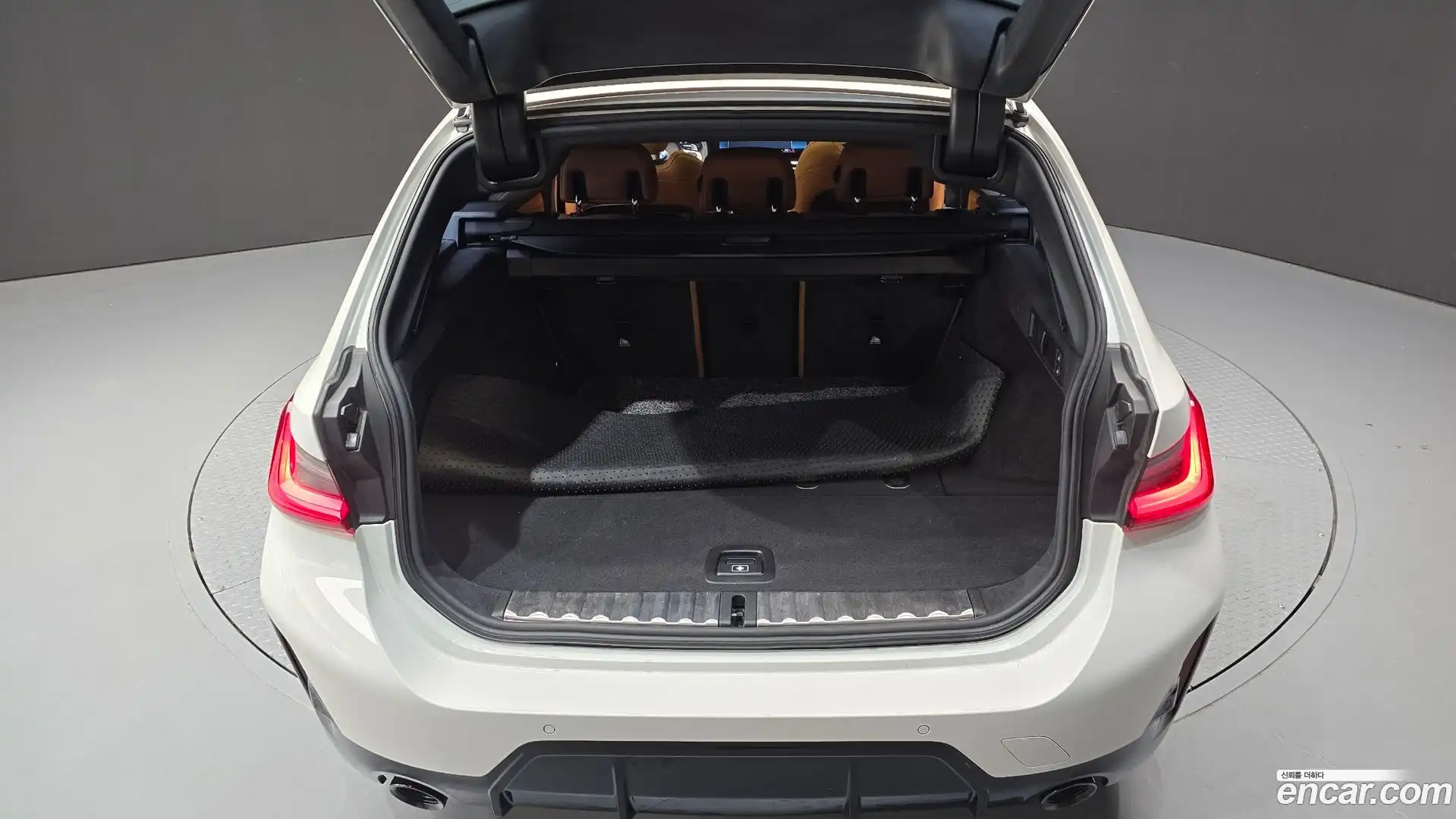 3-Series BMW 2023.6-OPTION-044