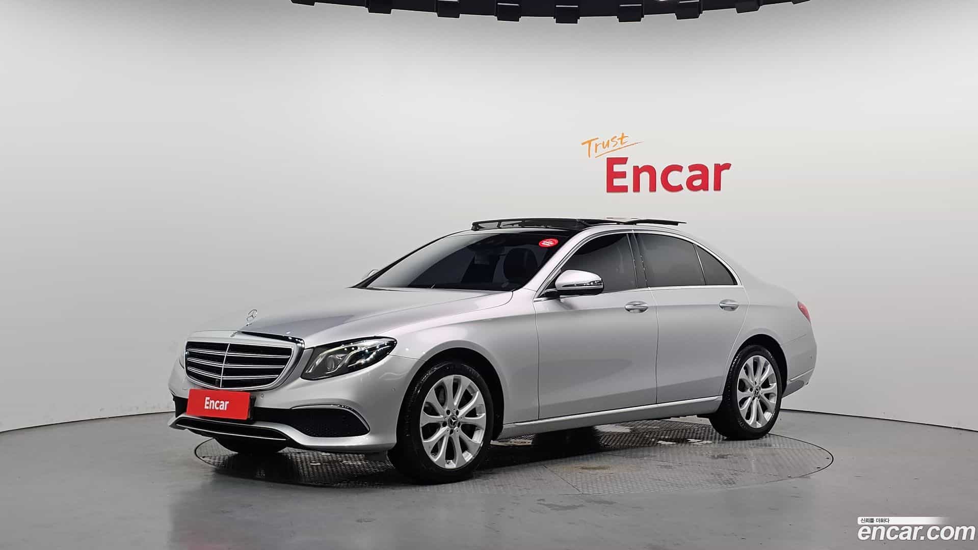 E-Class Mercedes-Benz 2017.5-OUTER-001