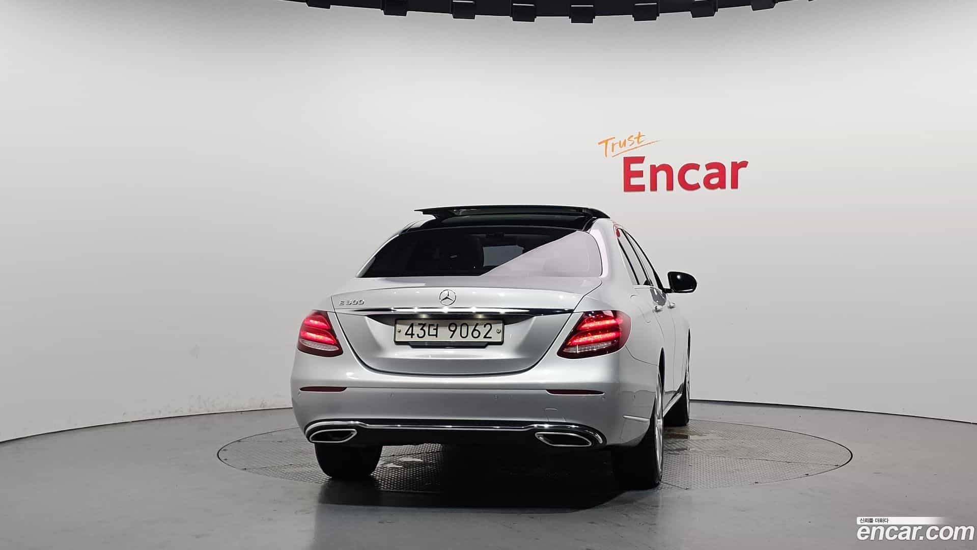 E-Class Mercedes-Benz 2017.5-OUTER-004