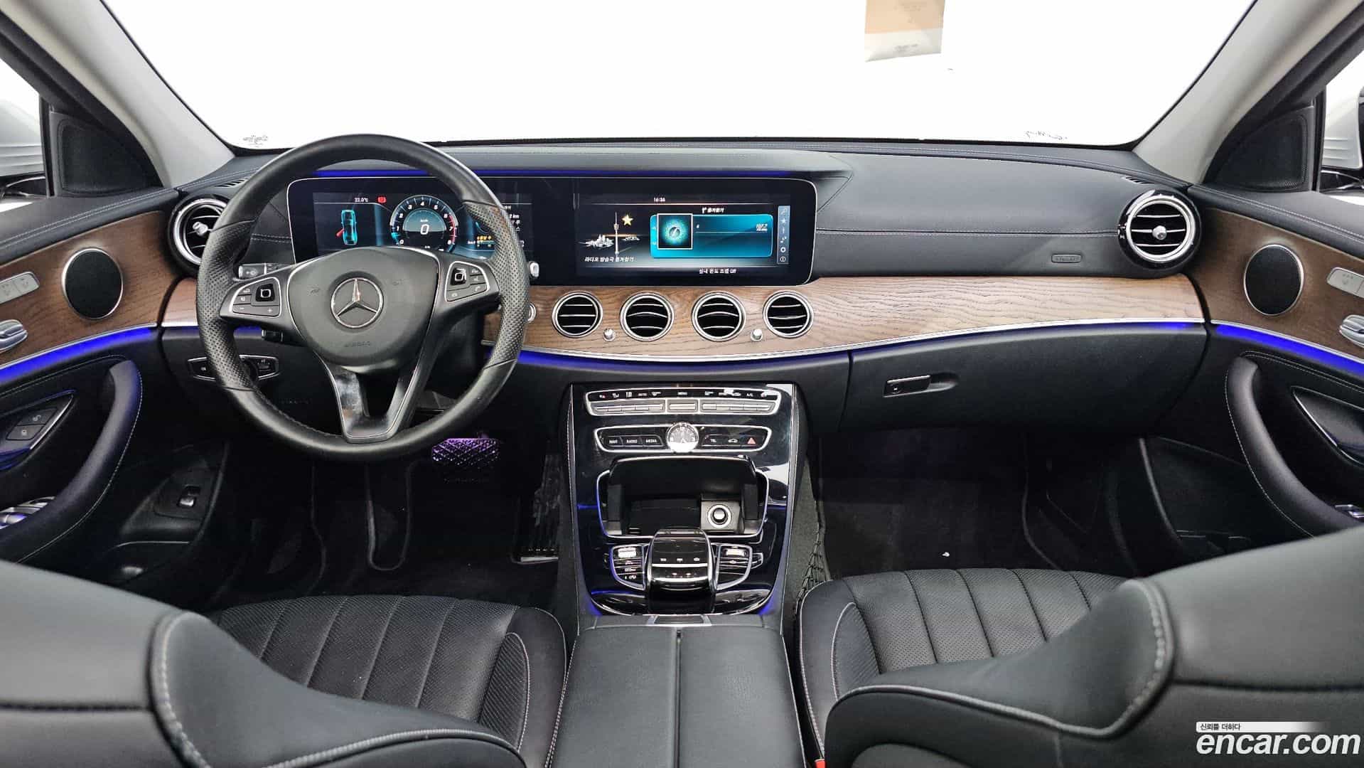 E-Class Mercedes-Benz 2017.5-INNER-007