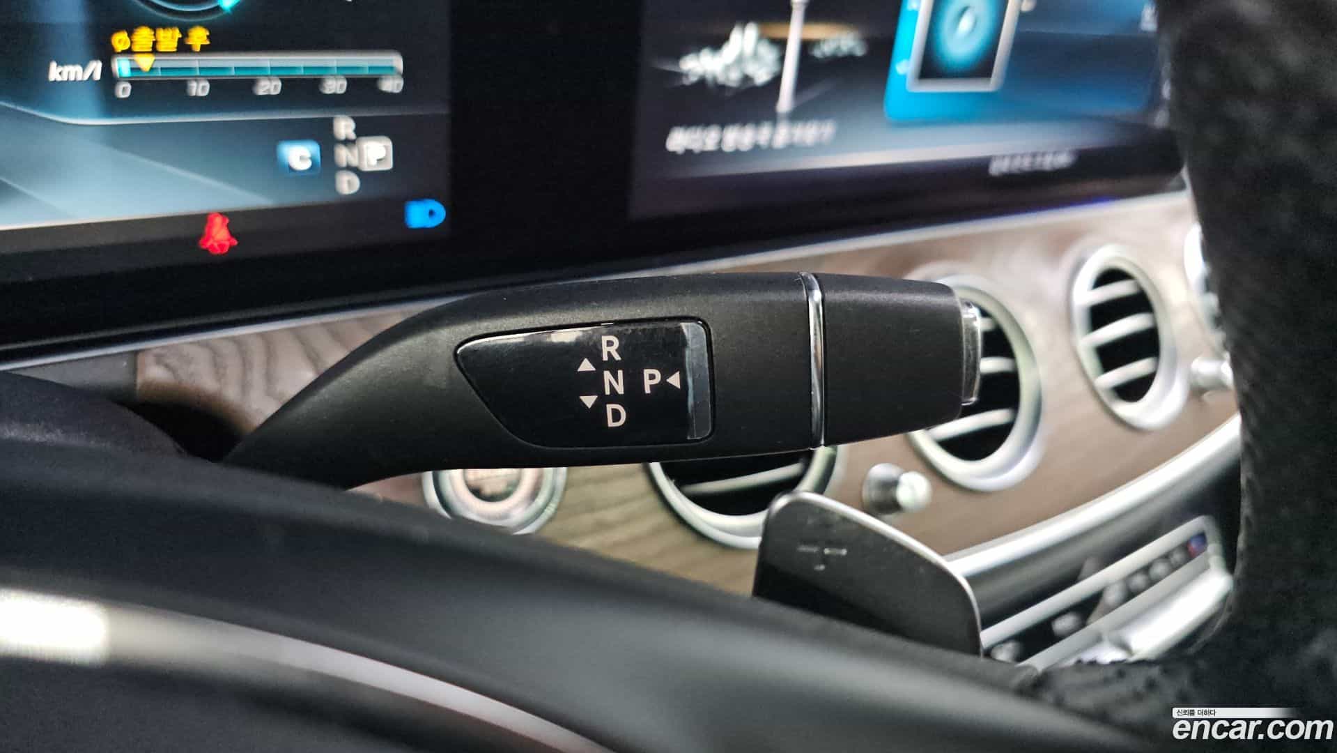 E-Class Mercedes-Benz 2017.5-INNER-009