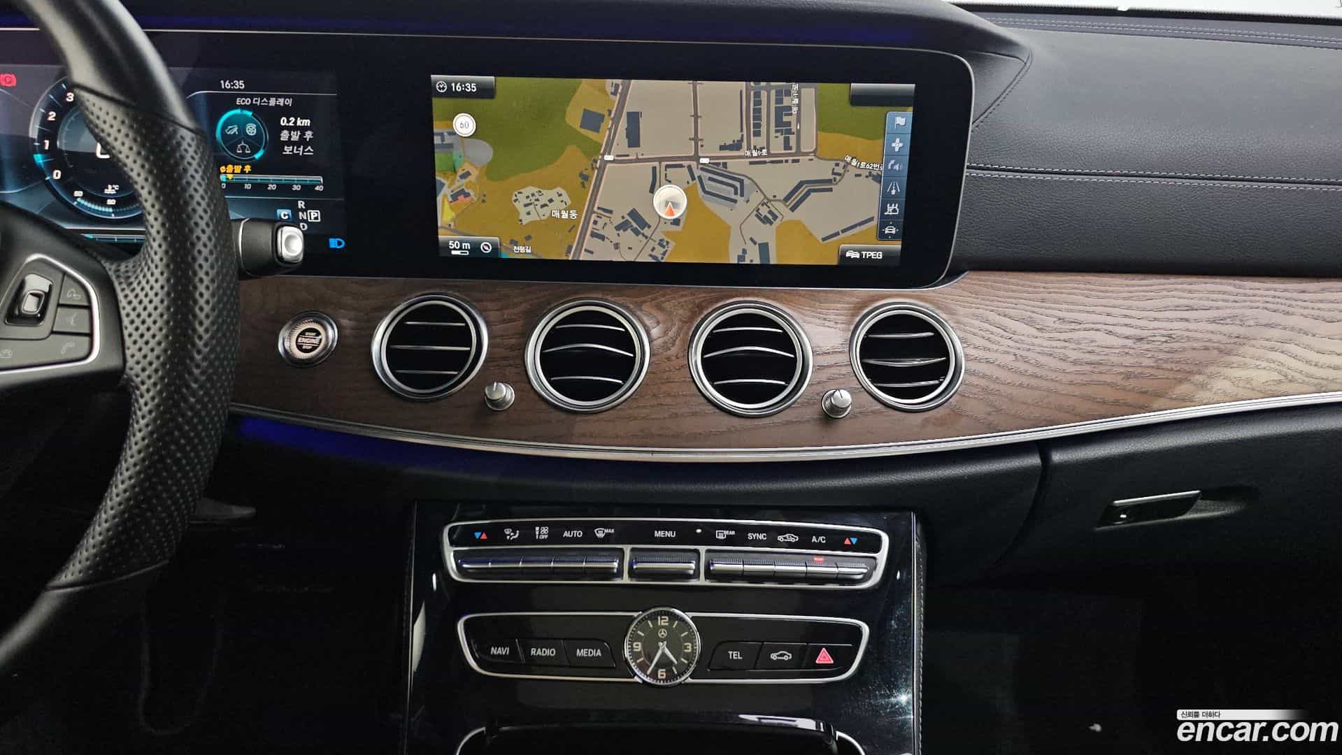 E-Class Mercedes-Benz 2017.5-OPTION-016
