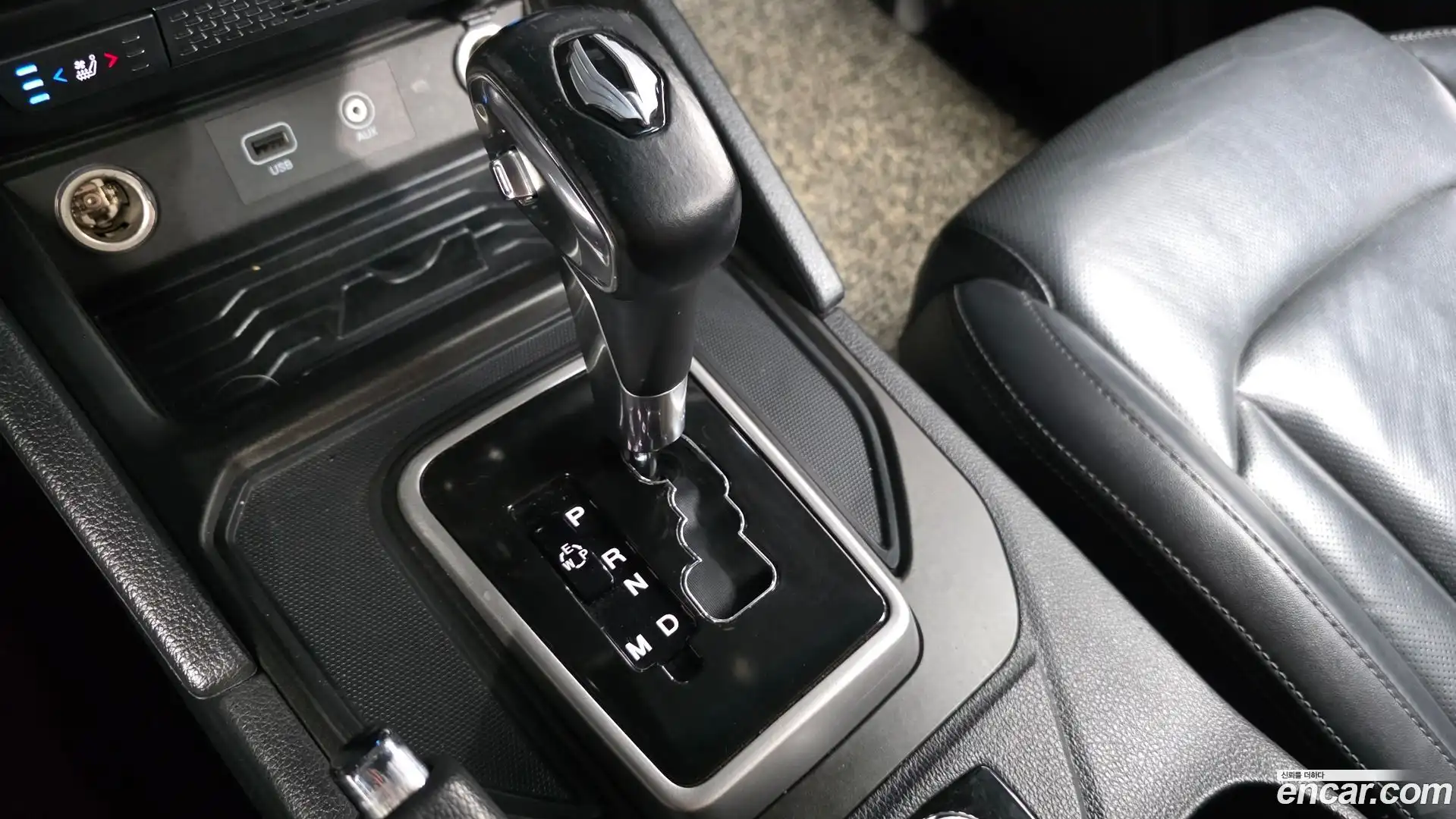 Rexton KG Mobility 2019.1-INNER-009