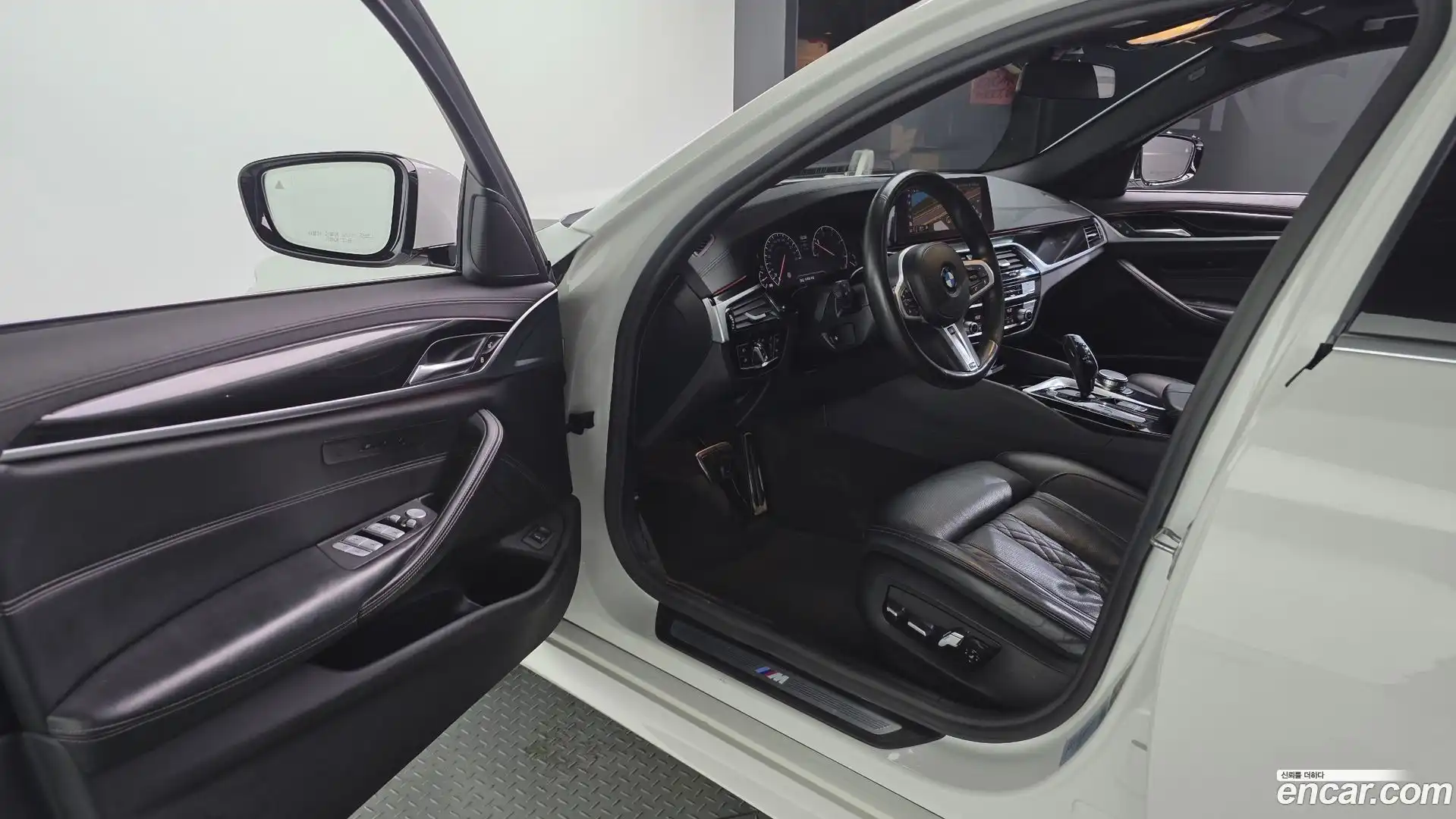 5-Series BMW 2019.7-INNER-010