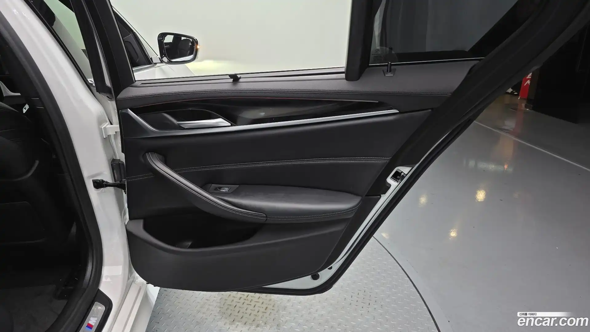 5-Series BMW 2019.7-INNER-035