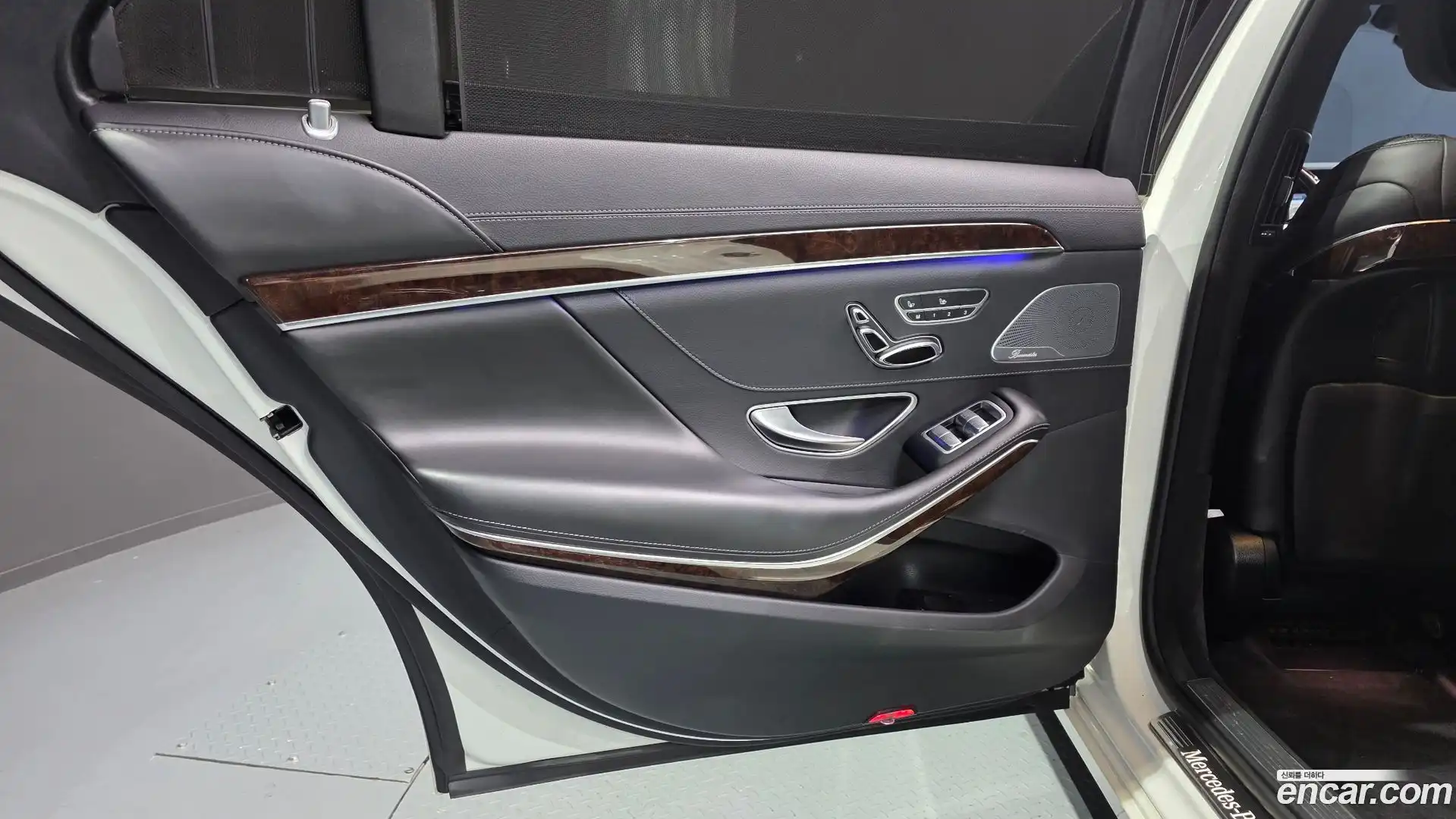 S-Class Mercedes-Benz 2019.4-INNER-035