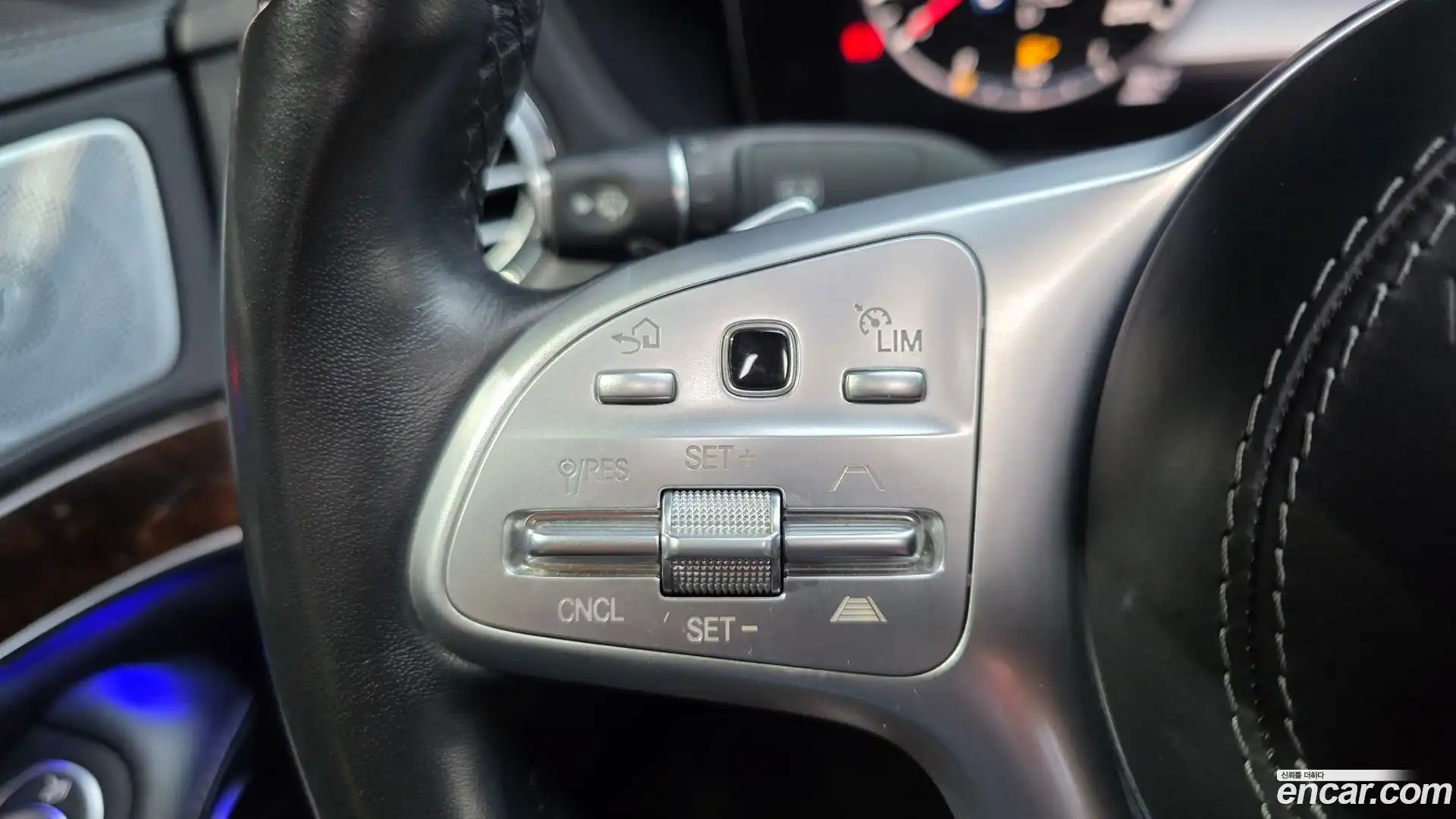 S-Class Mercedes-Benz 2019.4-OPTION-041
