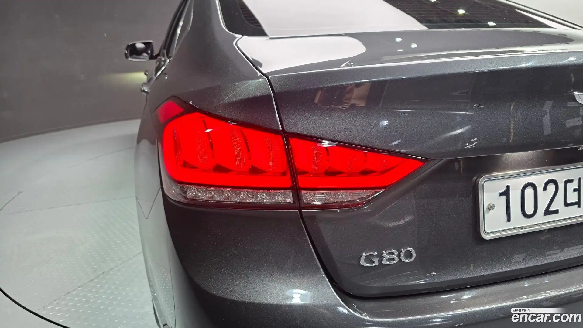 G80 Genesis 2017.1-OUTER-033
