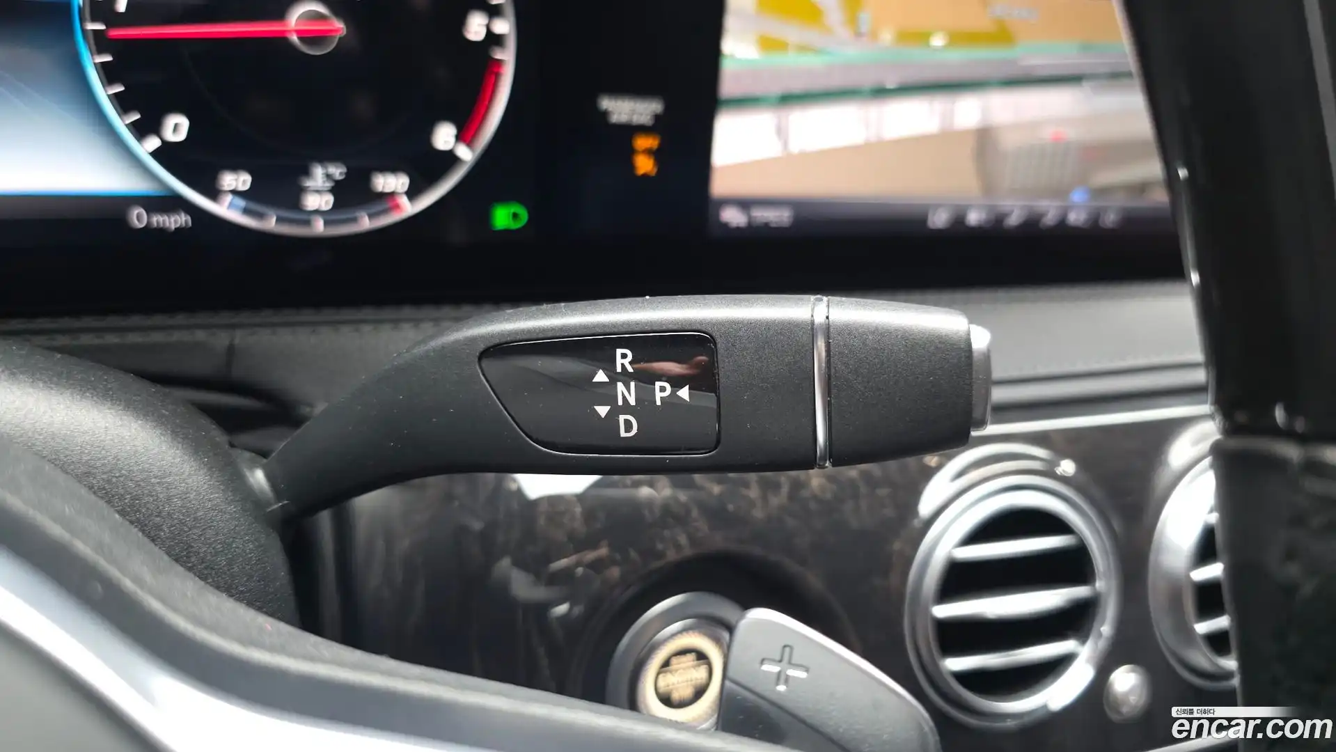 S-Class Mercedes-Benz 2017.10-INNER-009