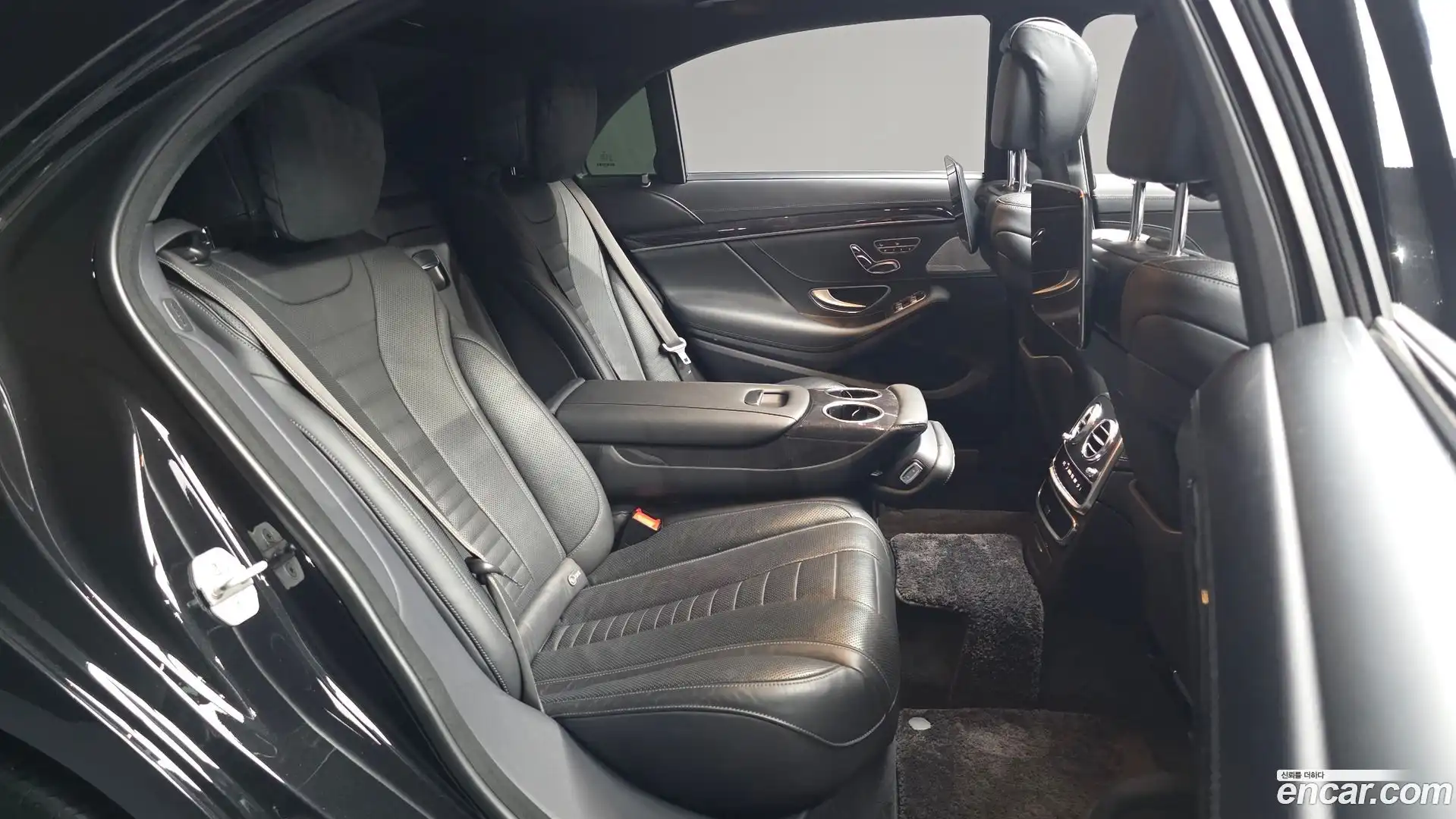 S-Class Mercedes-Benz 2017.10-OPTION-016